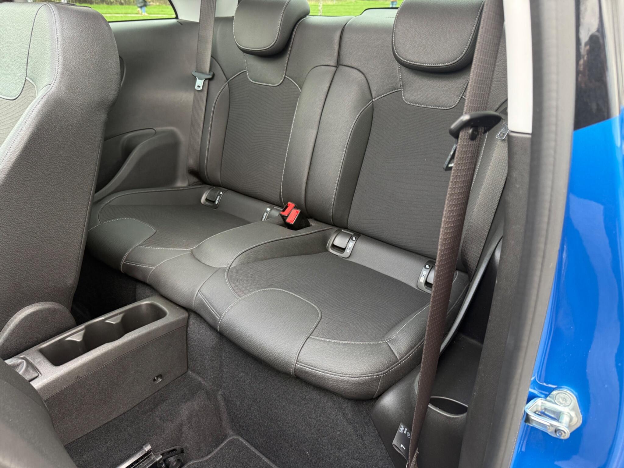 Vauxhall ADAM - Image 17