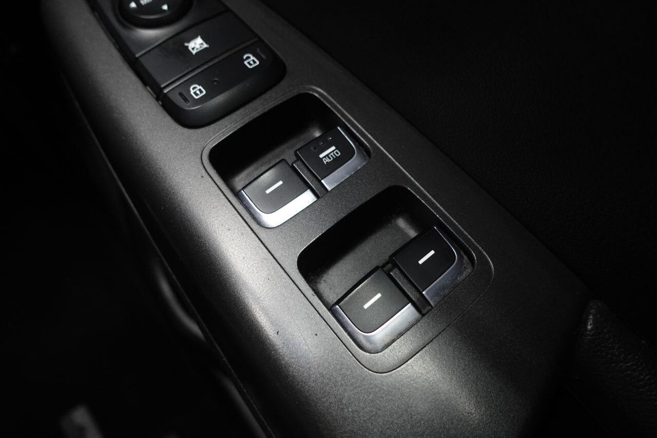 Kia Sportage - Image 13