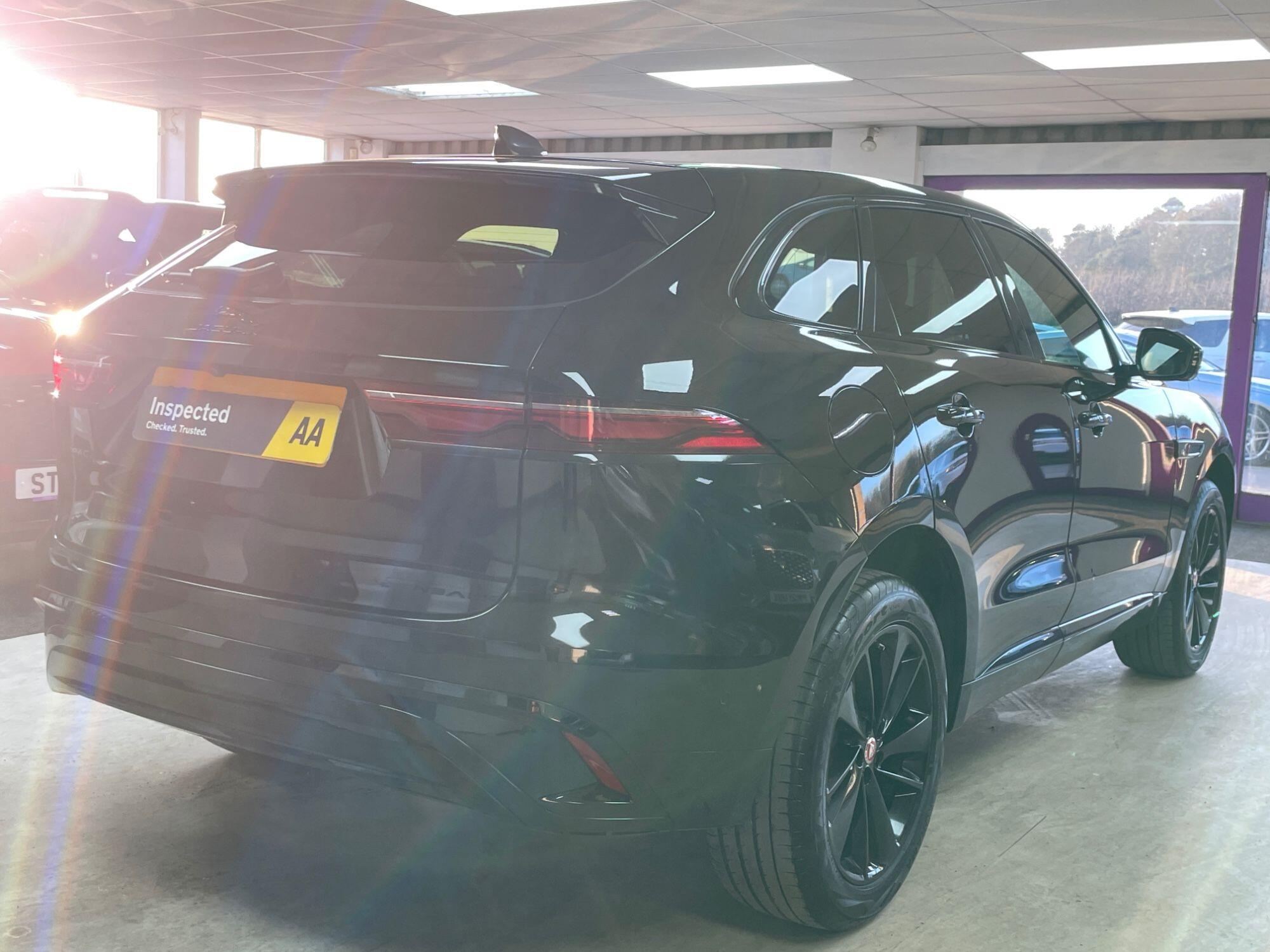 Jaguar F-Pace - Image 11