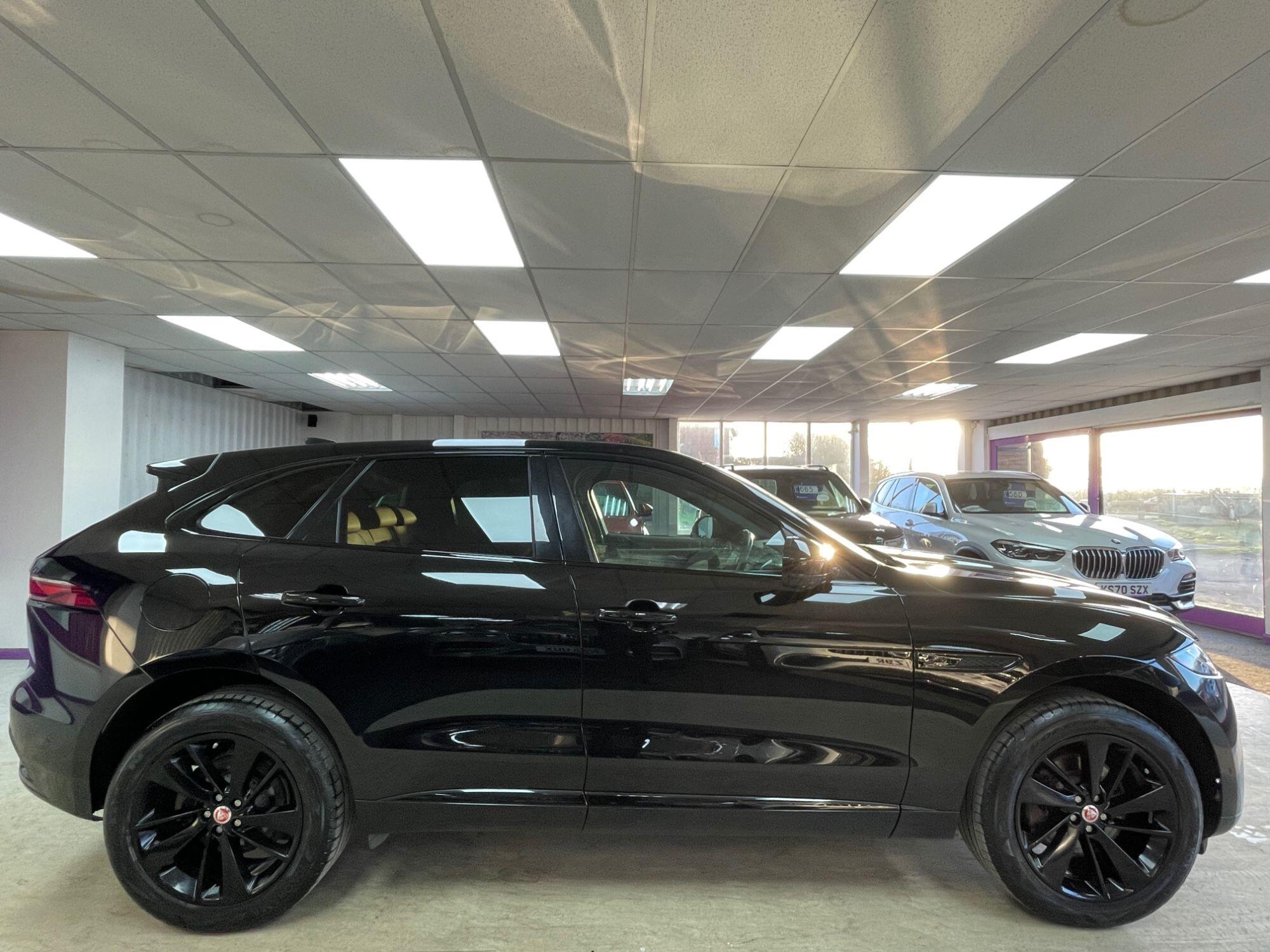 Jaguar F-Pace - Image 12