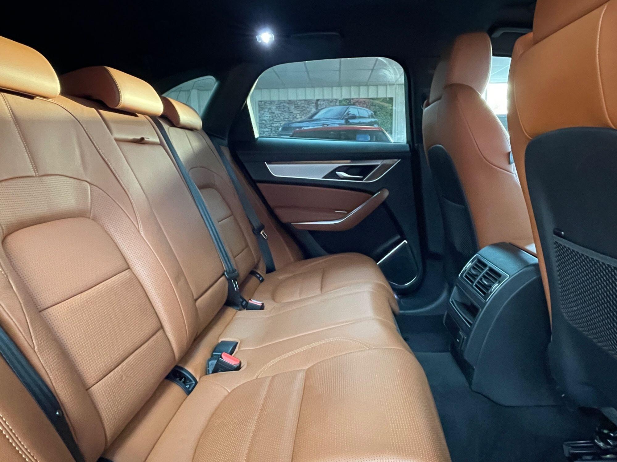 Jaguar F-Pace - Image 28
