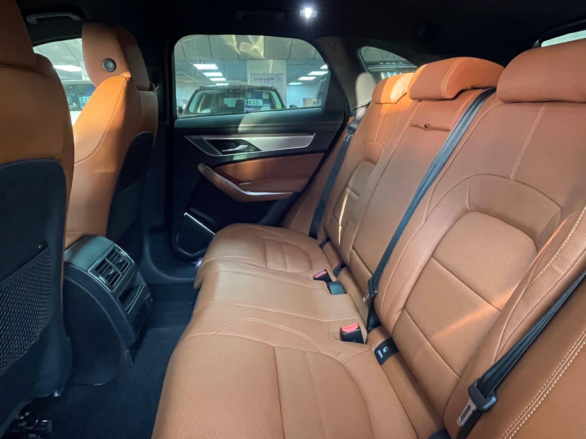 Jaguar F-Pace - Image 30