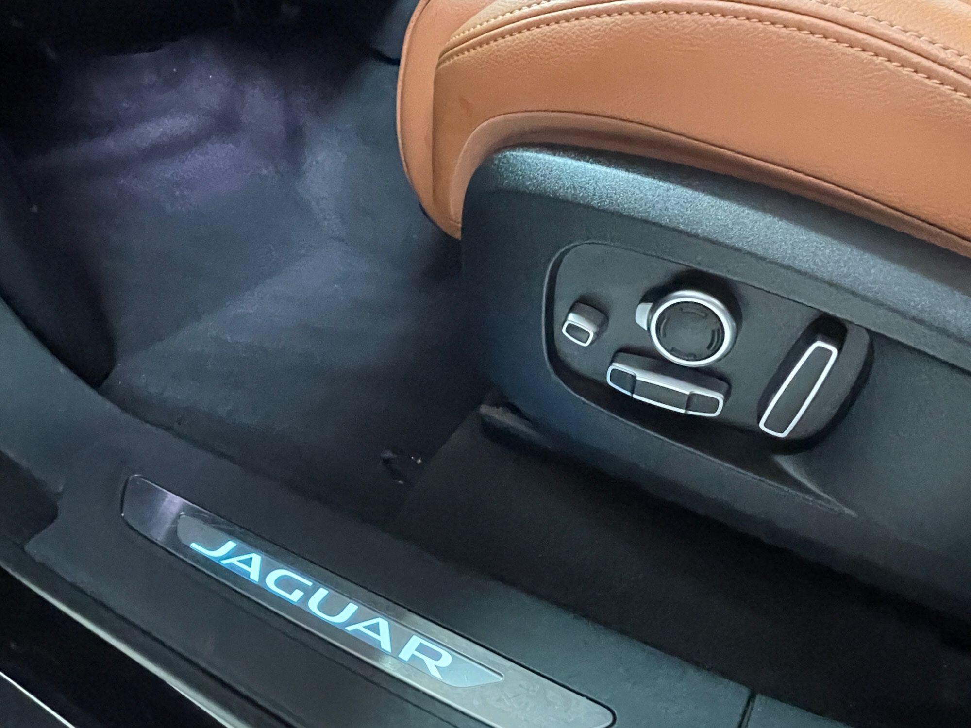 Jaguar F-Pace - Image 34