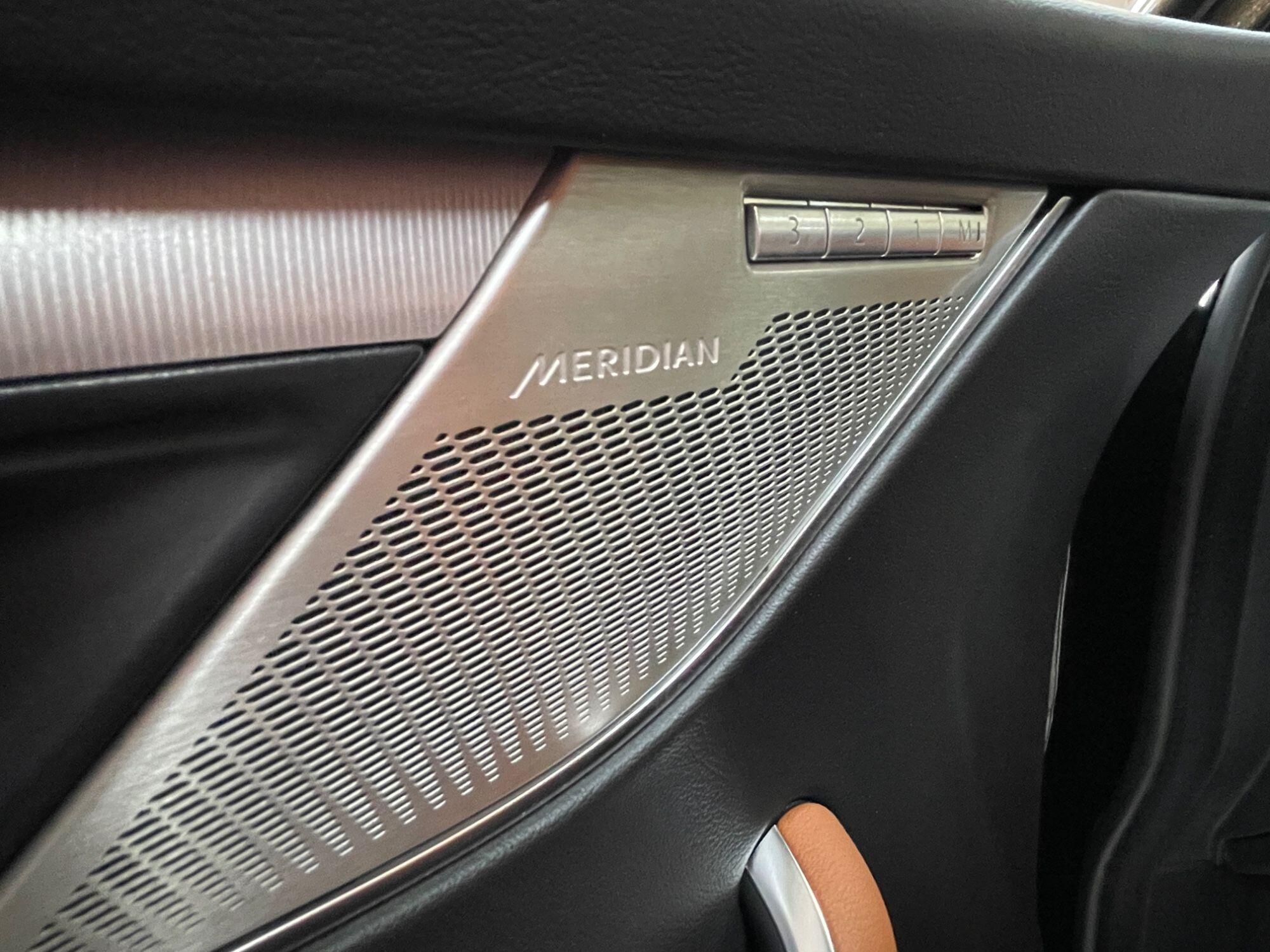 Jaguar F-Pace - Image 35