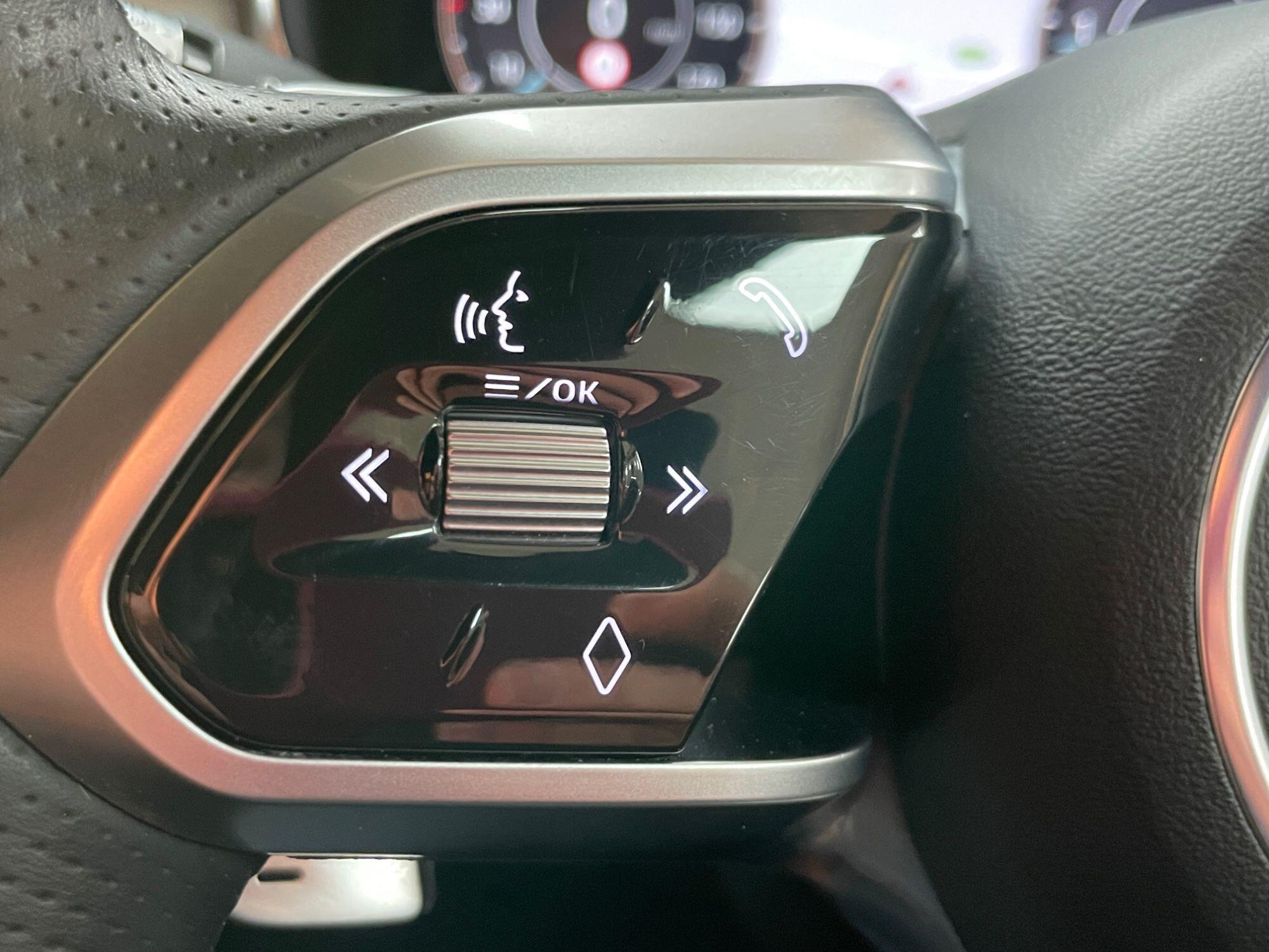 Jaguar F-Pace - Image 37