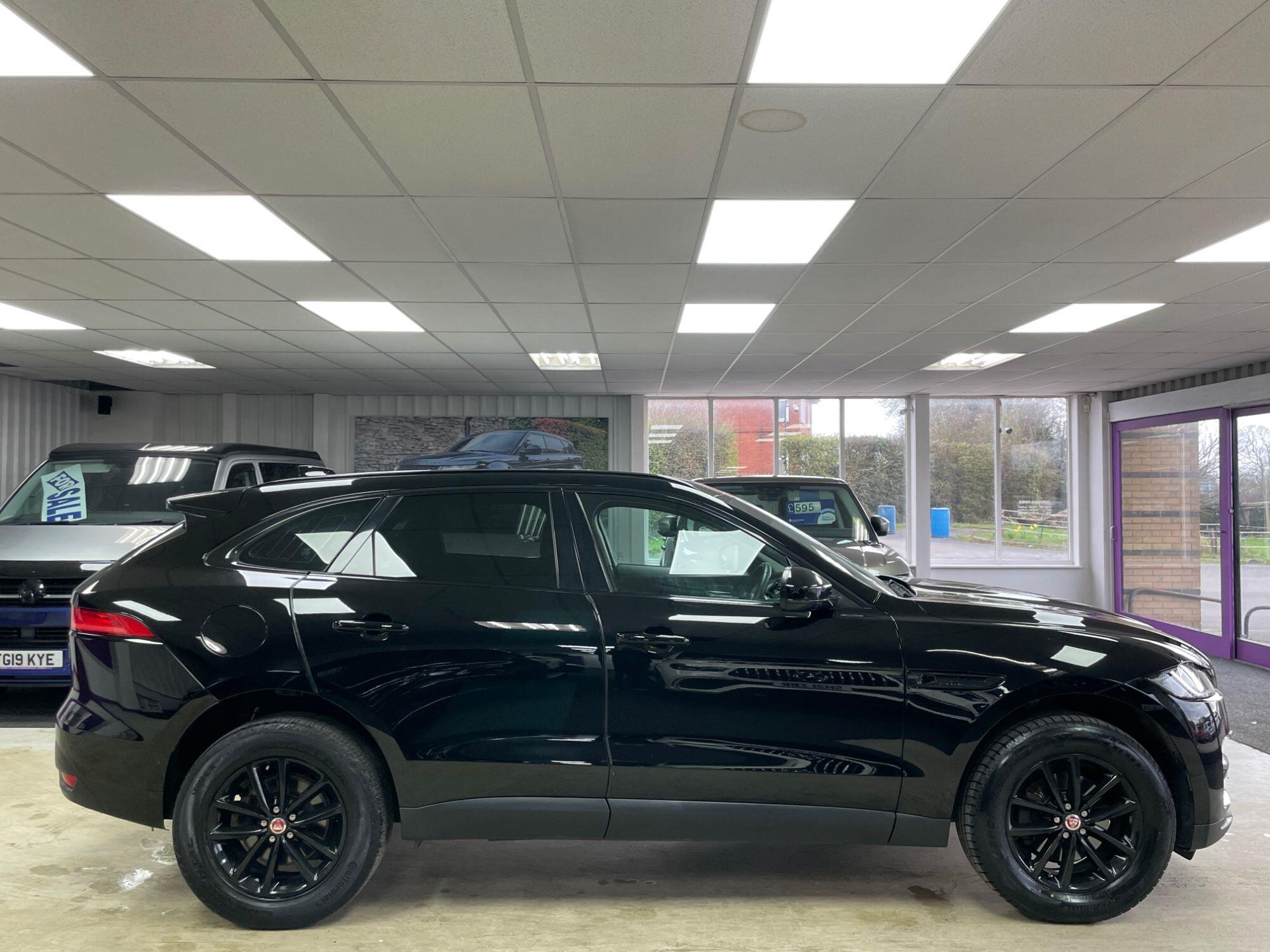 Jaguar F-Pace - Image 11