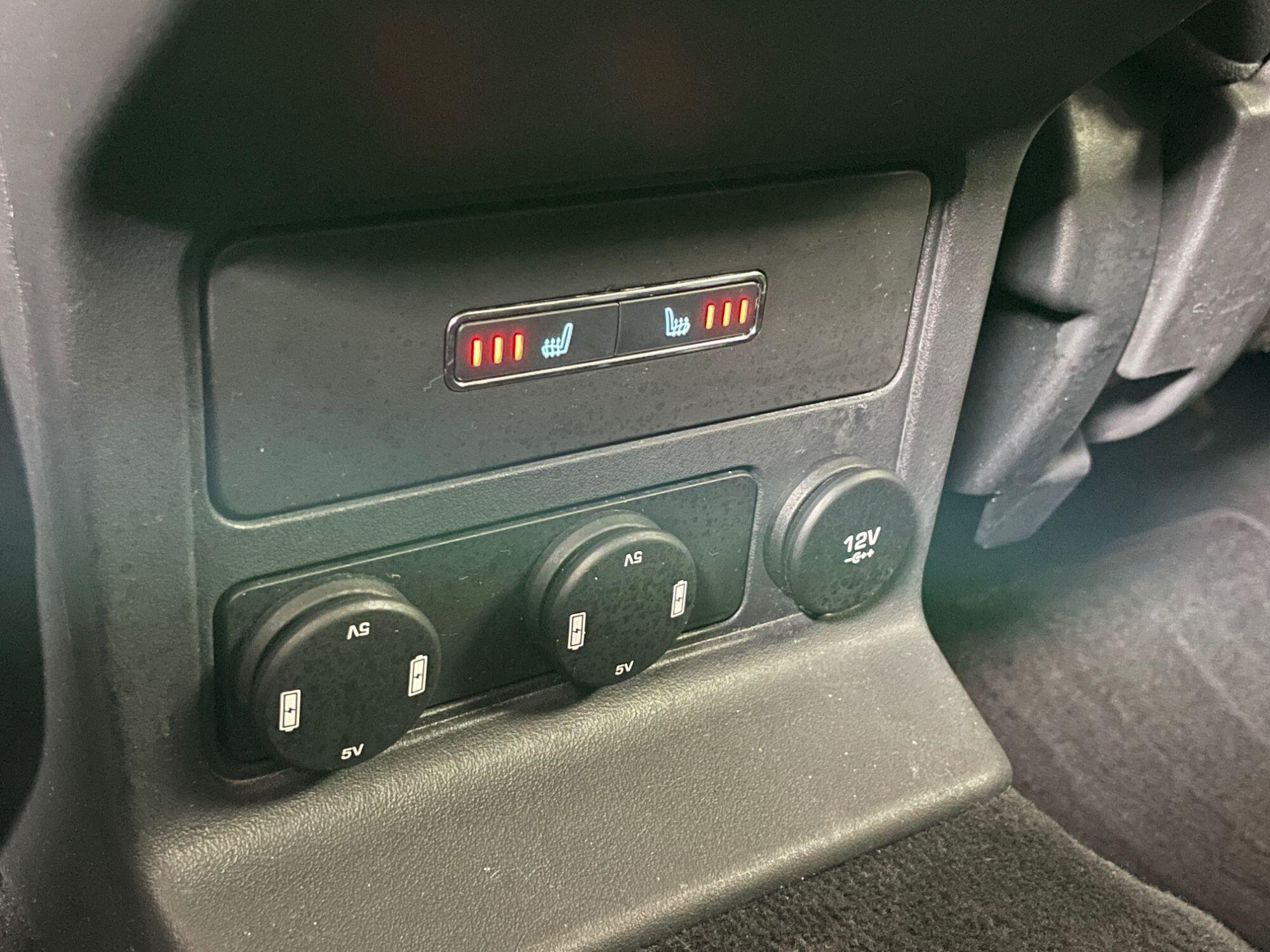 Jaguar F-Pace - Image 31