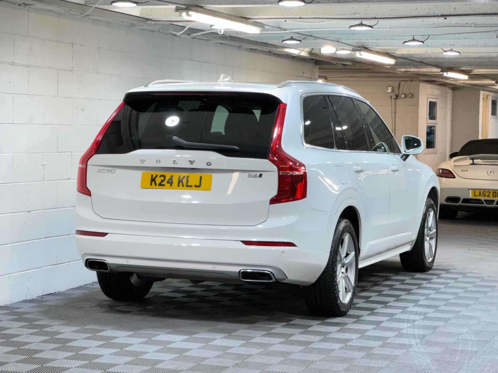 Volvo XC90 - Image 4
