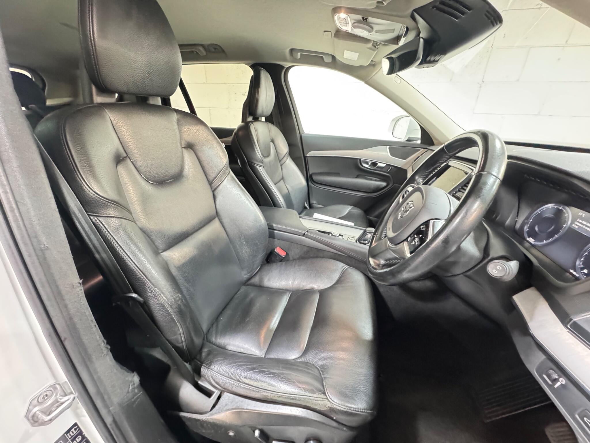 Volvo XC90 - Image 7