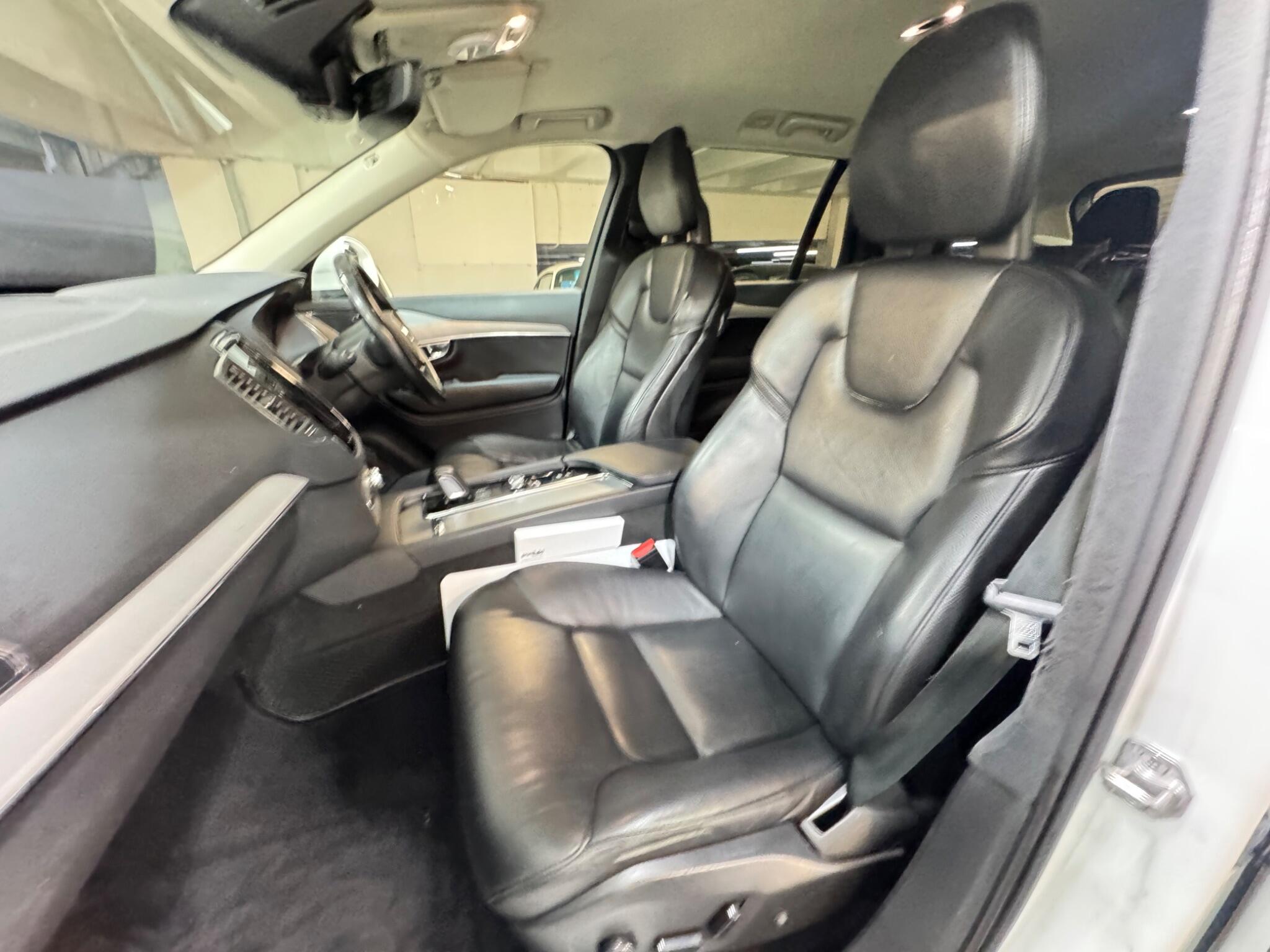 Volvo XC90 - Image 9