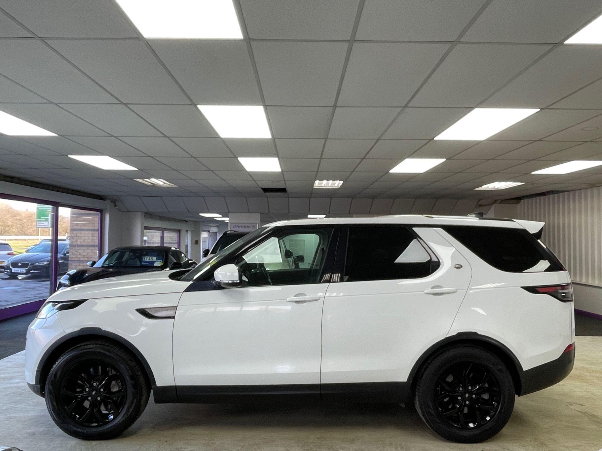 Land Rover Discovery - Image 10