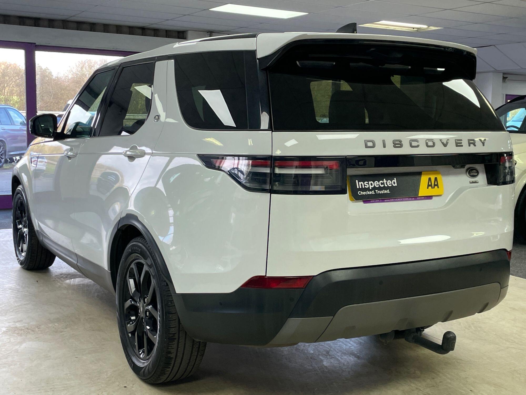 Land Rover Discovery - Image 11