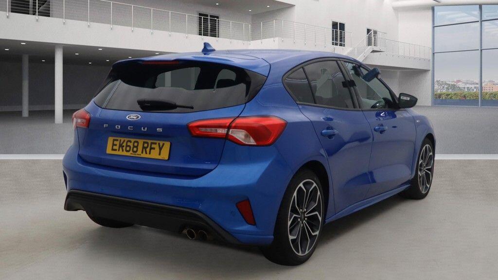 Ford Focus - Image 4