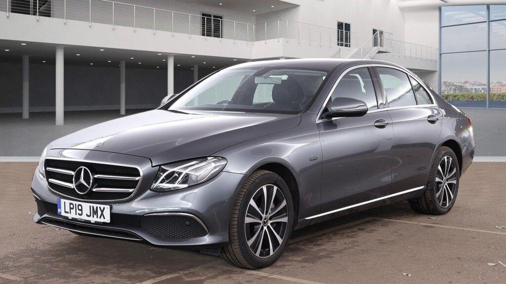 Mercedes-benz E-CLASS - Image 5