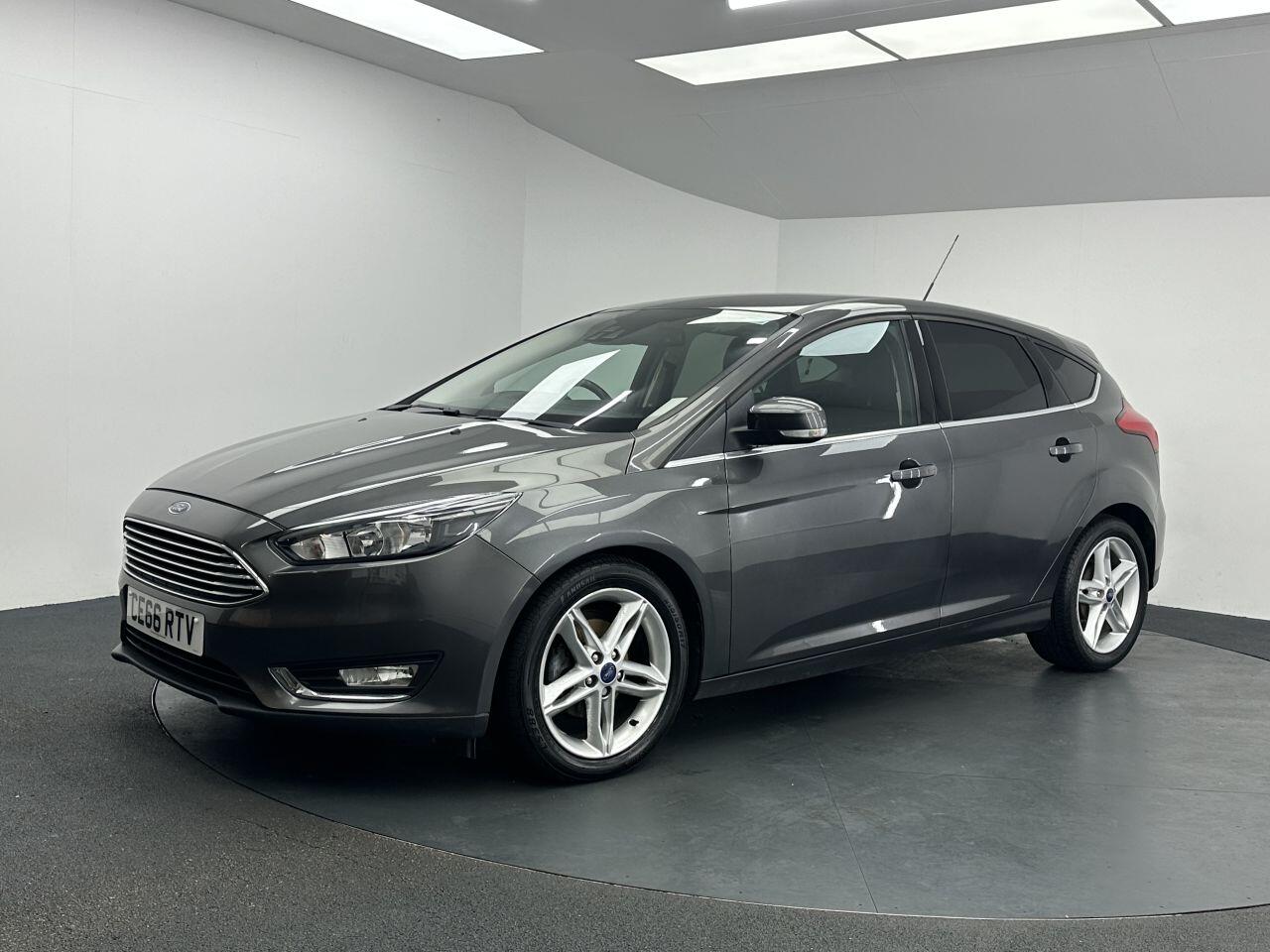 Ford Focus - Image 7