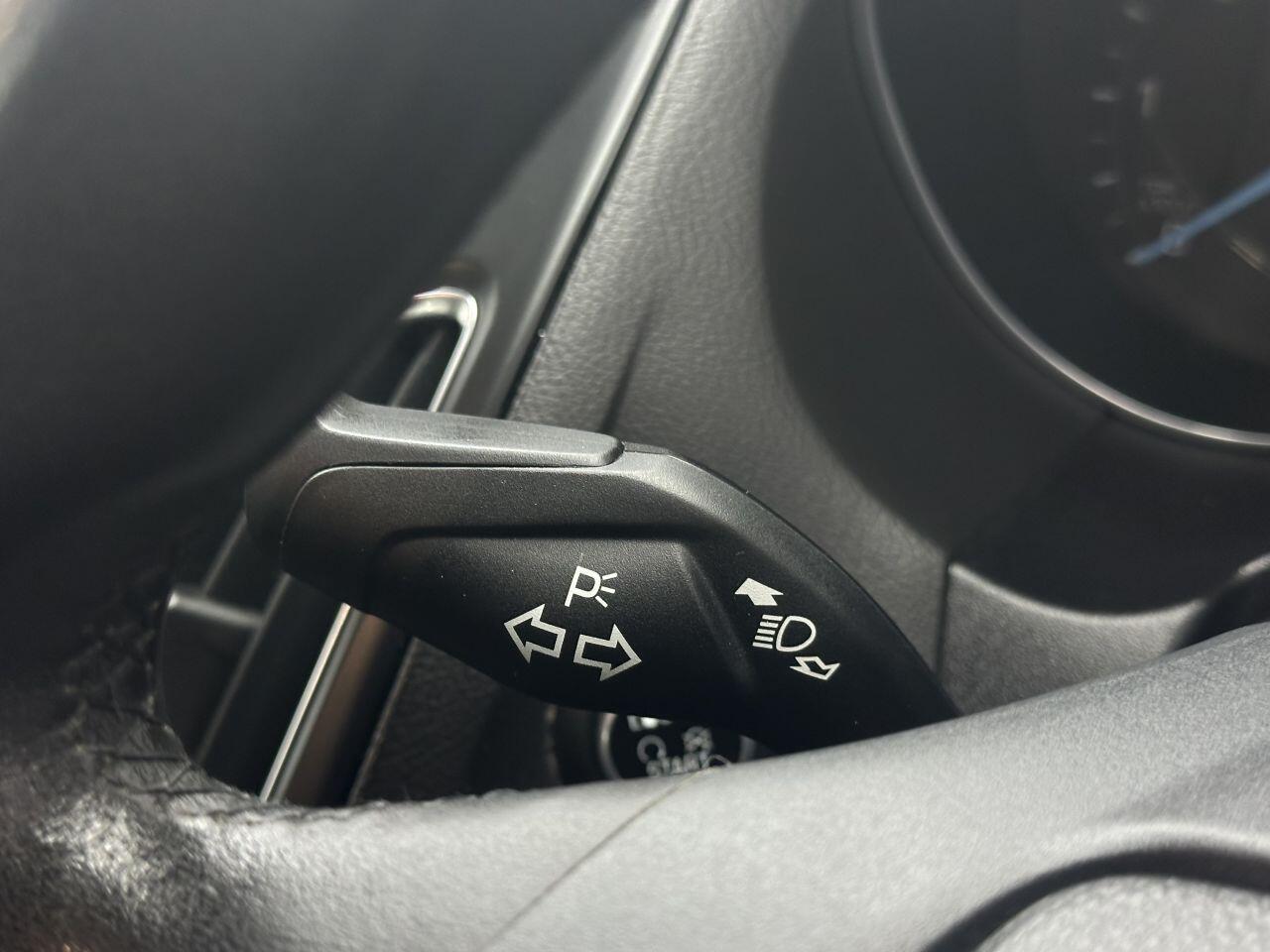 Ford Focus - Image 40