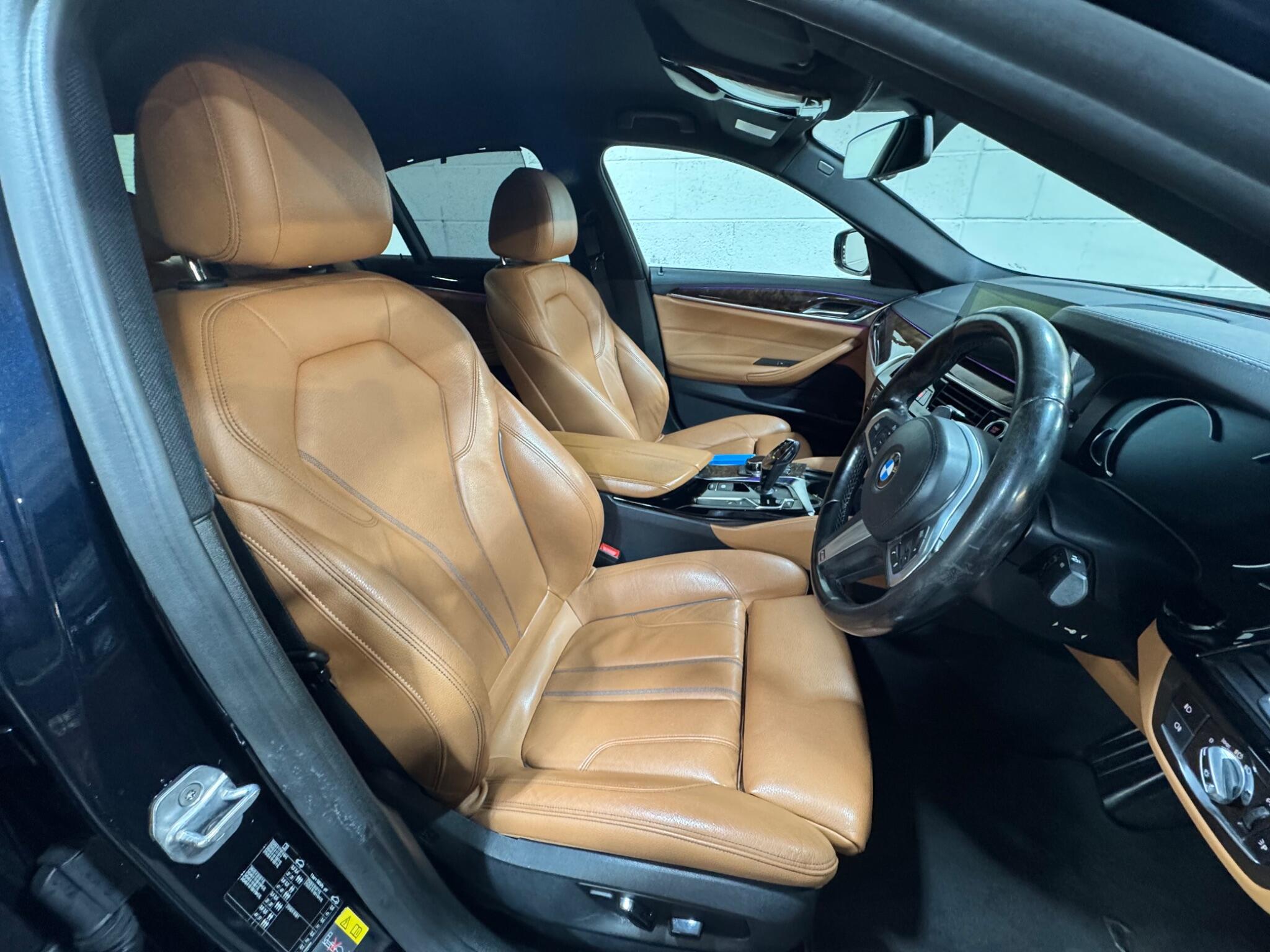 BMW 5 Series - Image 8