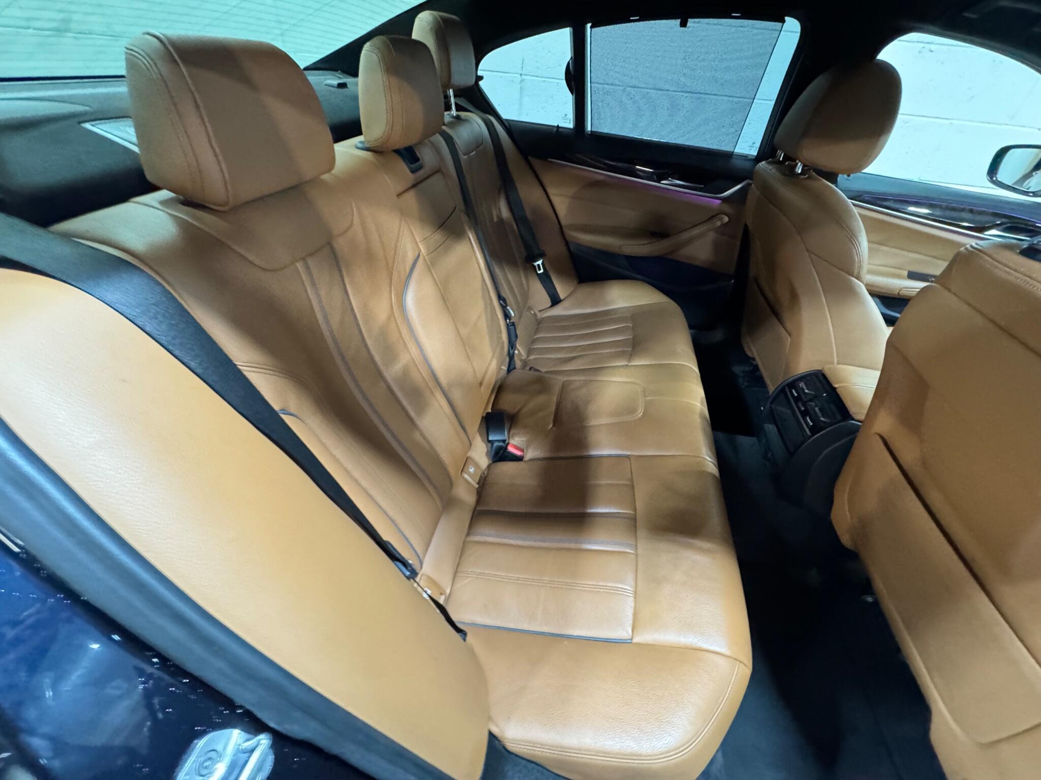 BMW 5 Series - Image 12