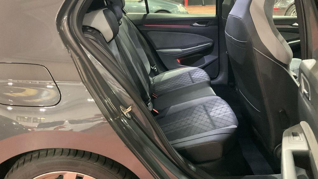 Volkswagen Golf - Image 5