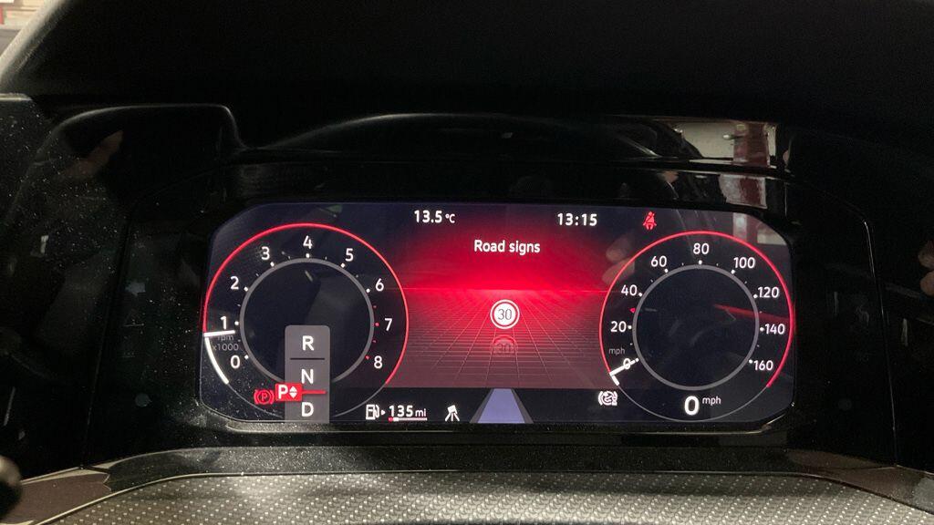 Volkswagen Golf - Image 7