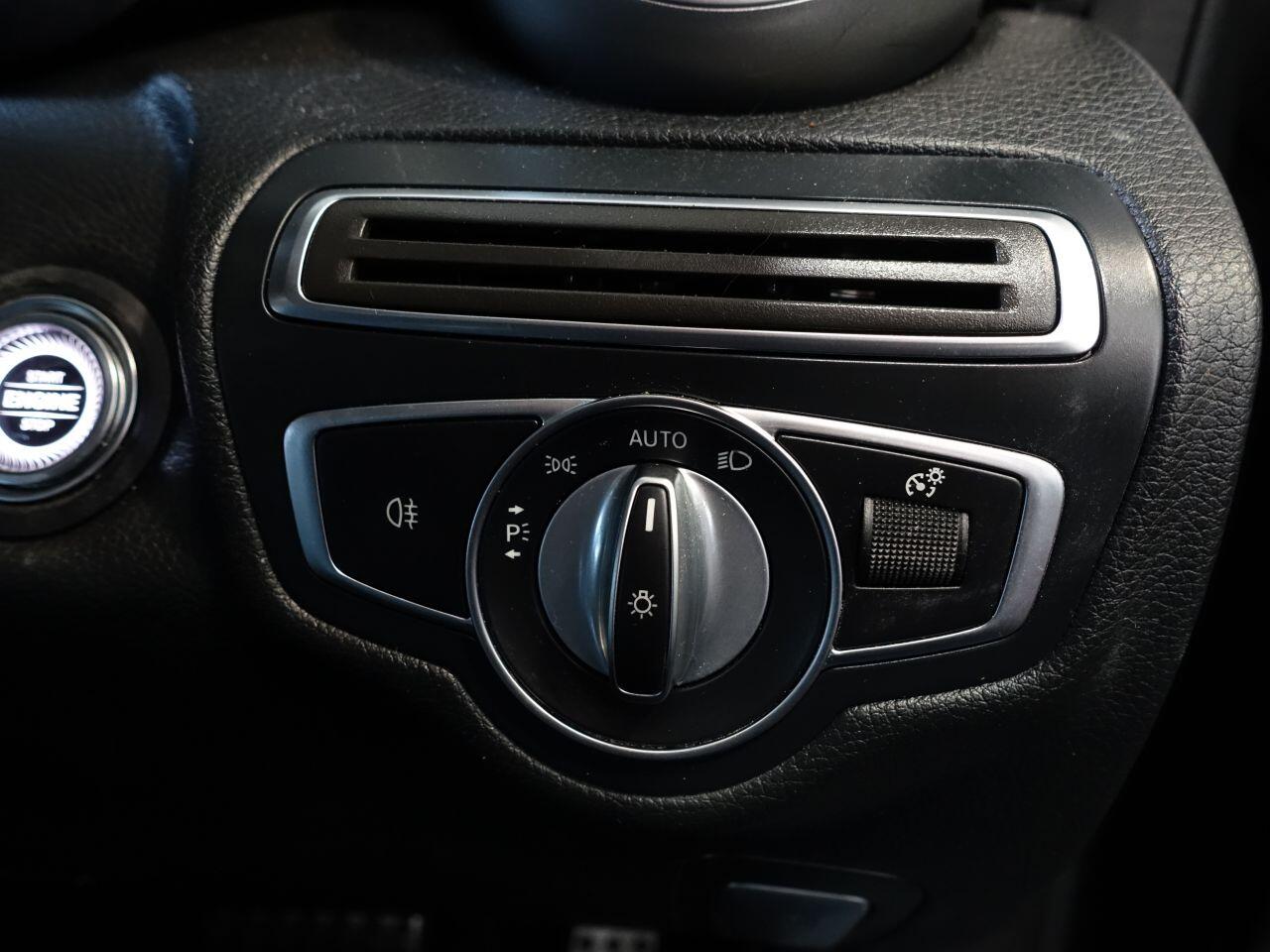 Mercedes C-Class - Image 14