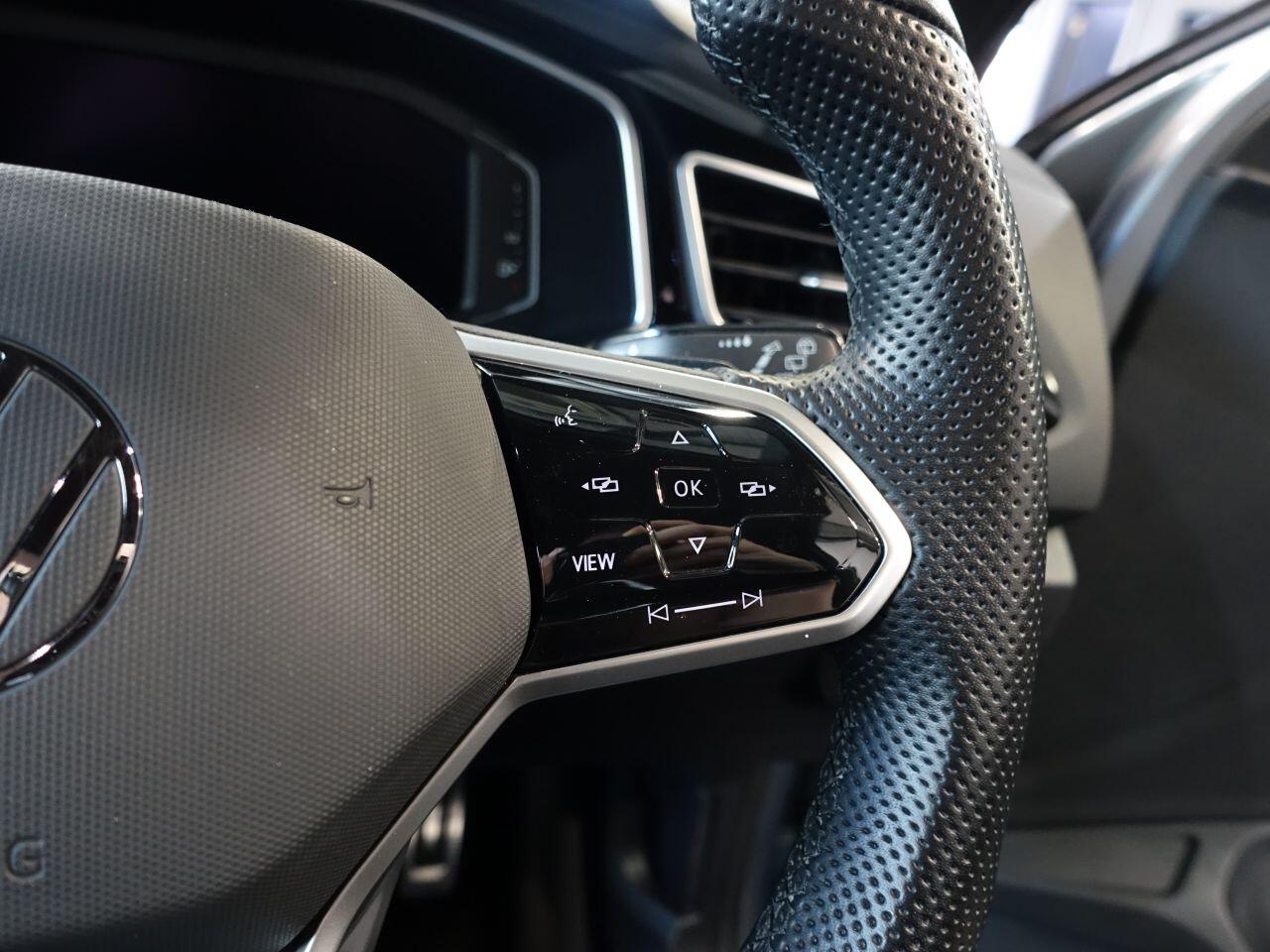 Volkswagen T-Roc - Image 22