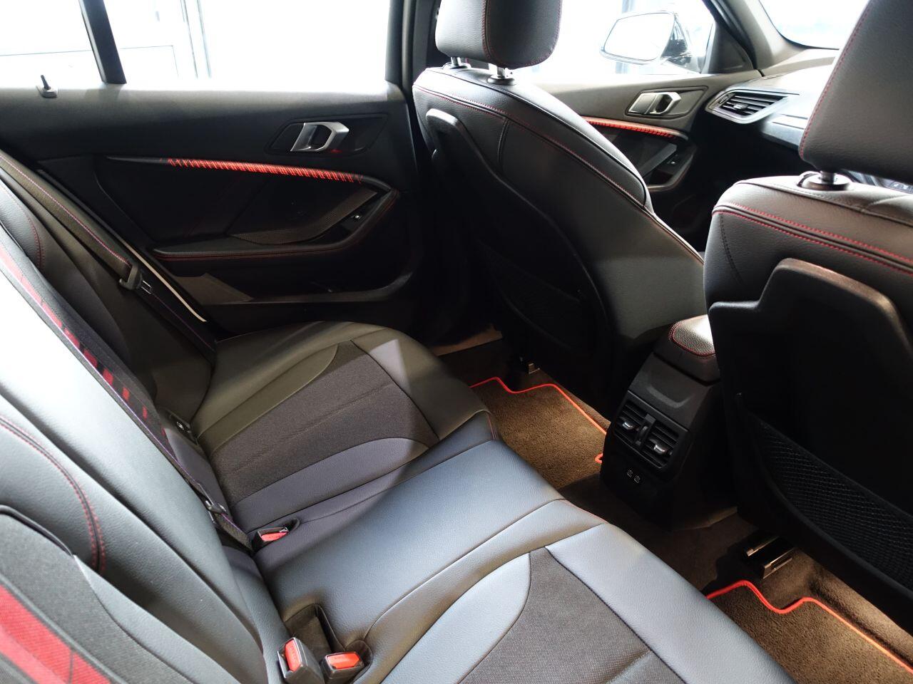 BMW 1 Series - Image 37