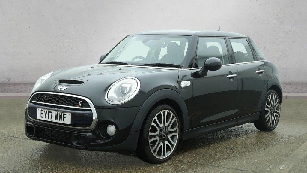 MINI Hatch - Image 4