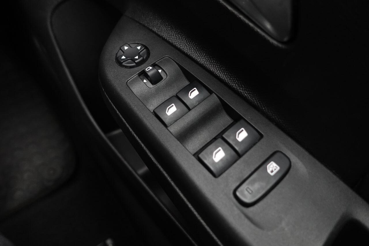 Vauxhall Corsa Electric - Image 16