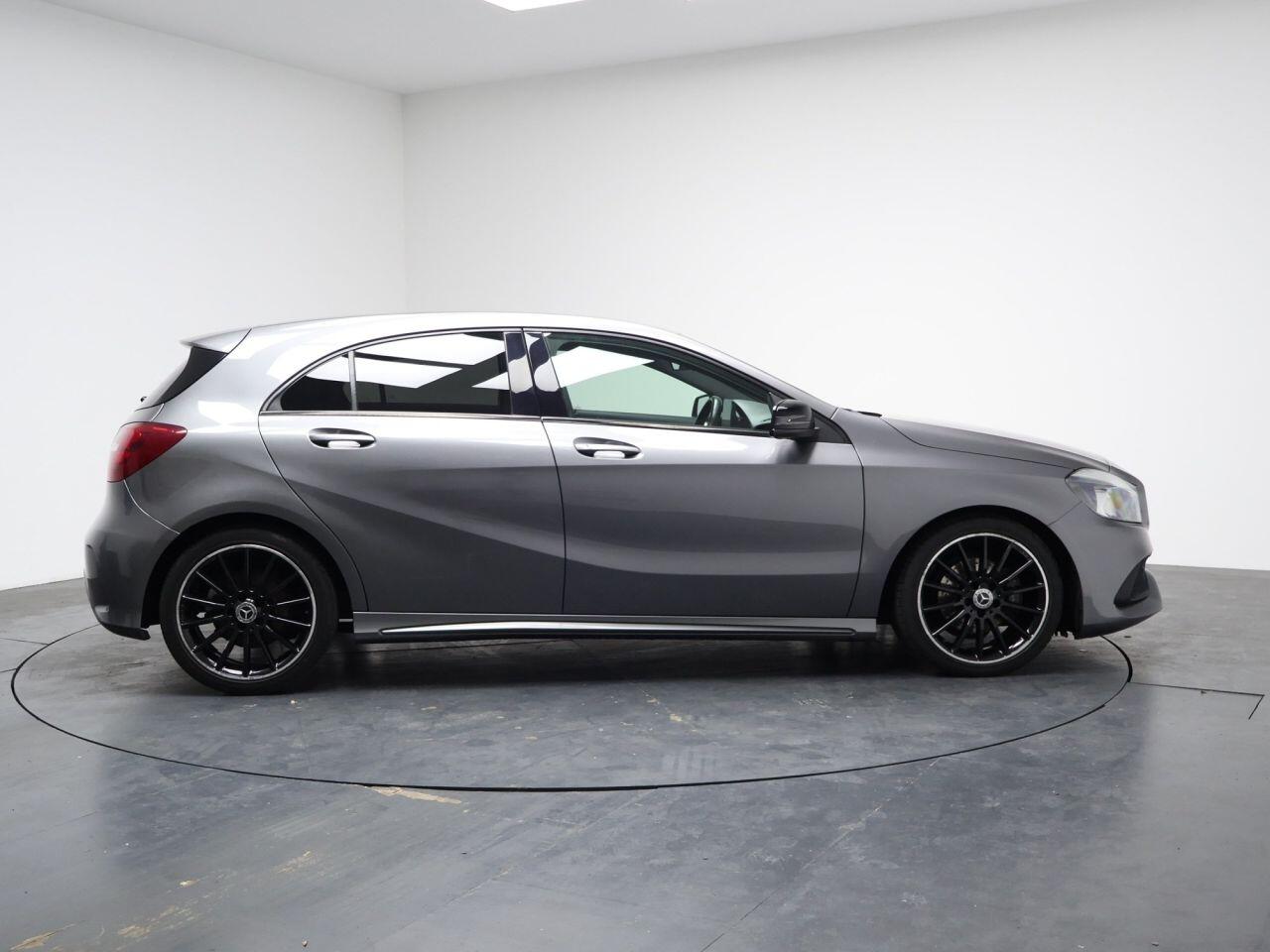 Mercedes-benz A-CLASS - Image 29