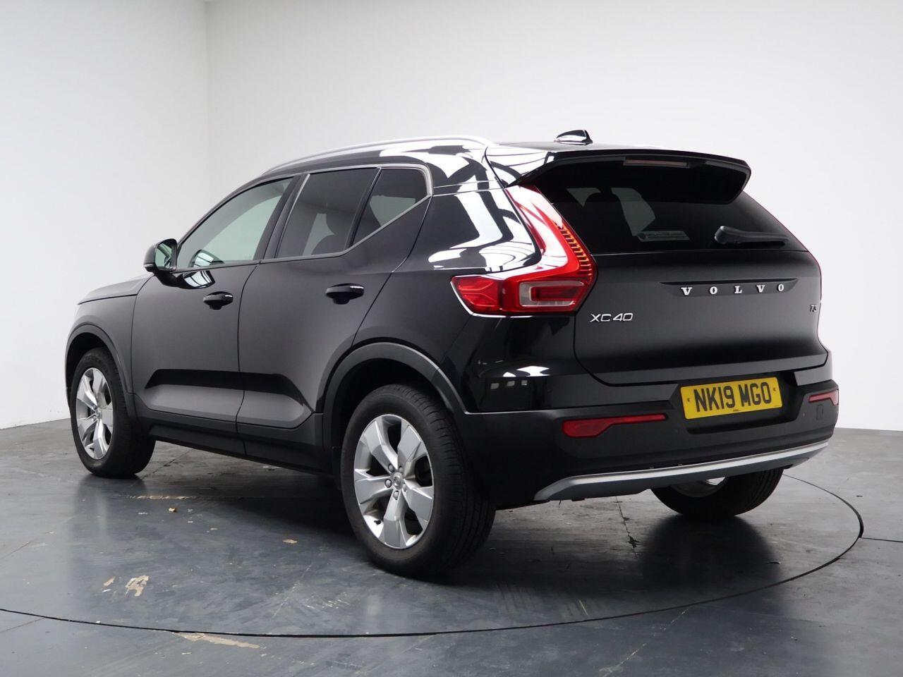 Volvo XC40 - Image 17