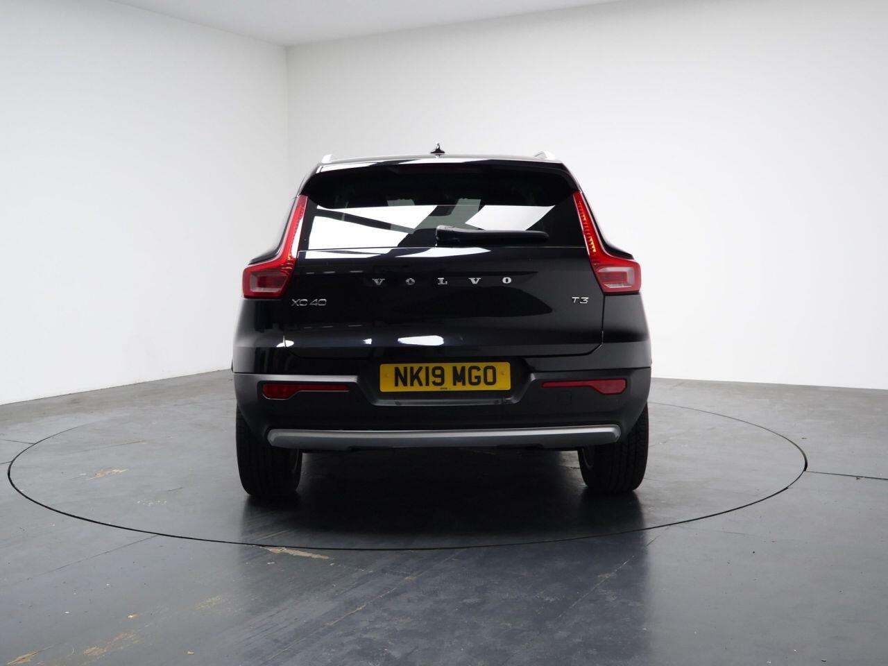 Volvo XC40 - Image 21