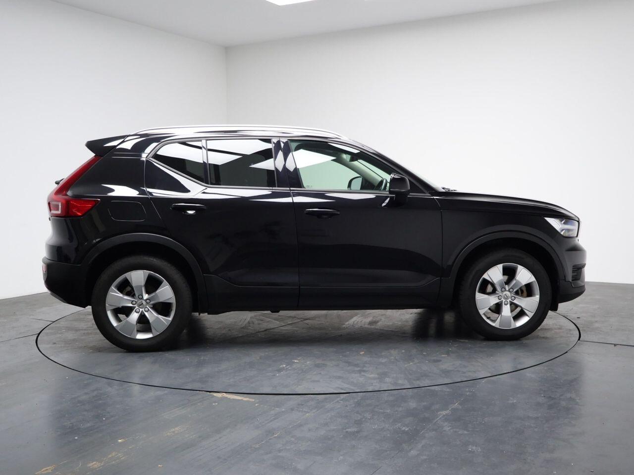 Volvo XC40 - Image 29