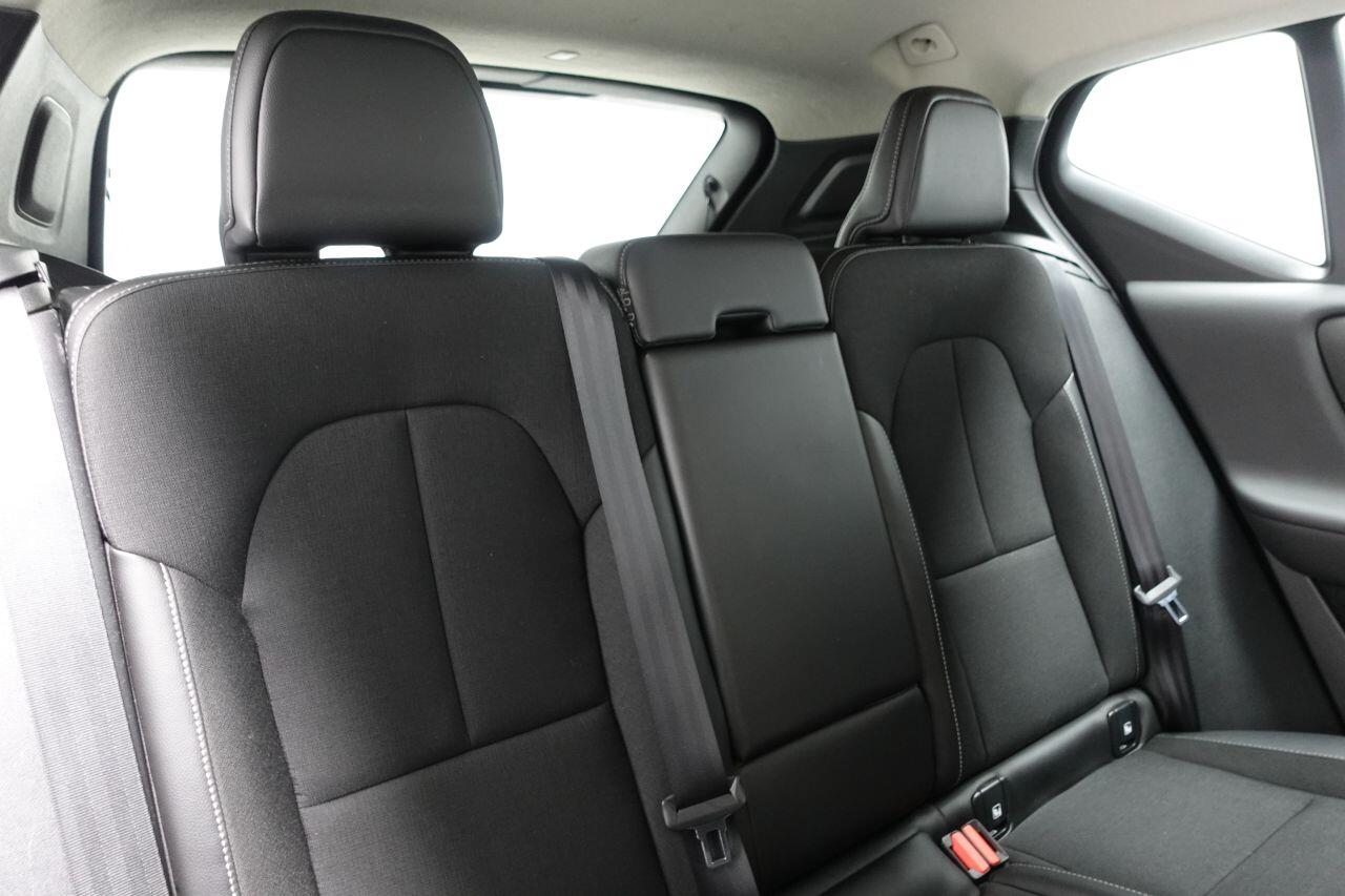 Volvo XC40 - Image 37