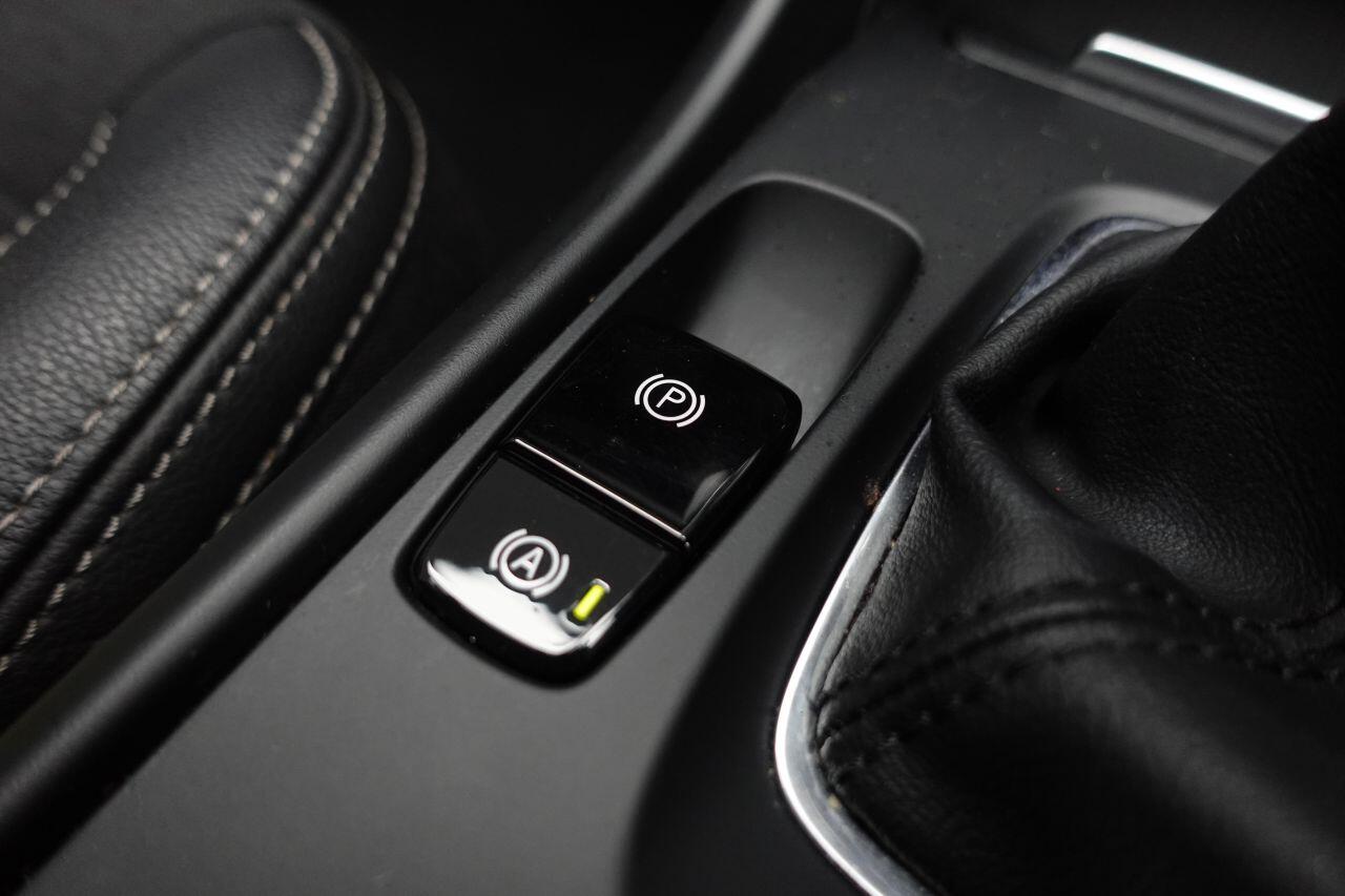 Volvo XC40 - Image 2