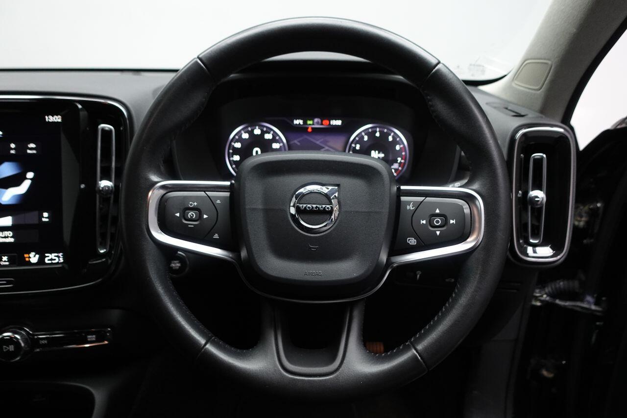 Volvo XC40 - Image 15