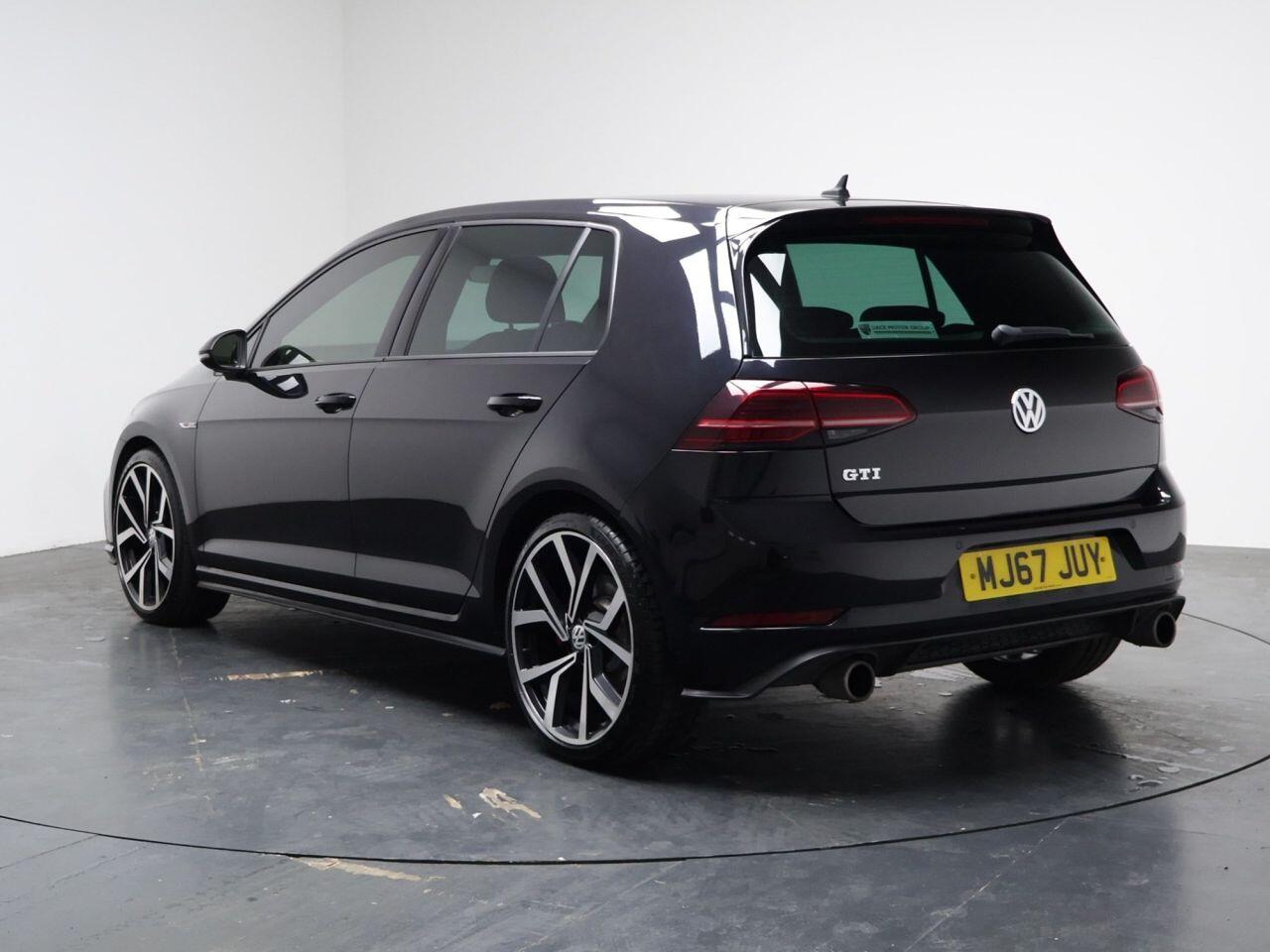 Volkswagen Golf - Image 10