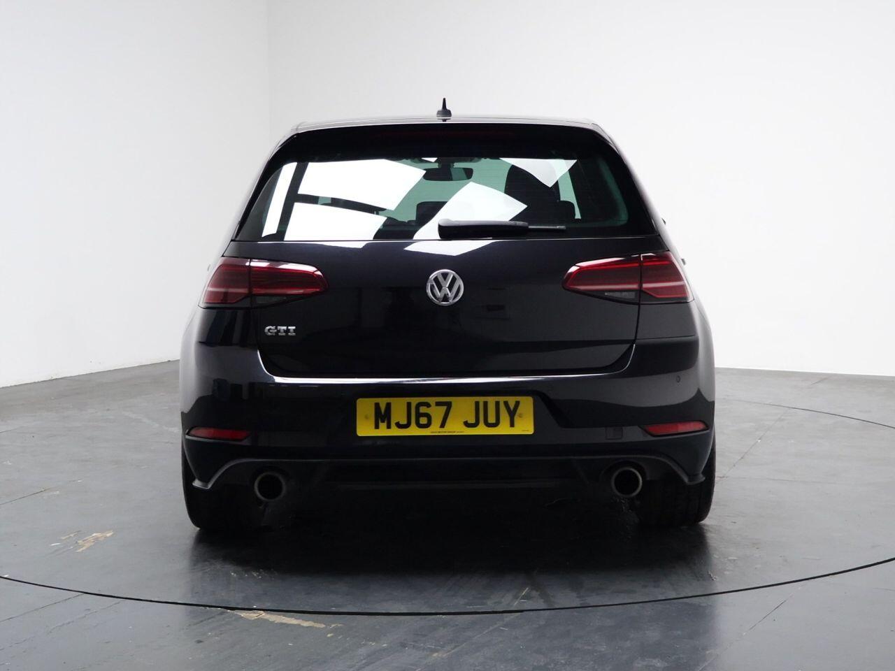 Volkswagen Golf - Image 12