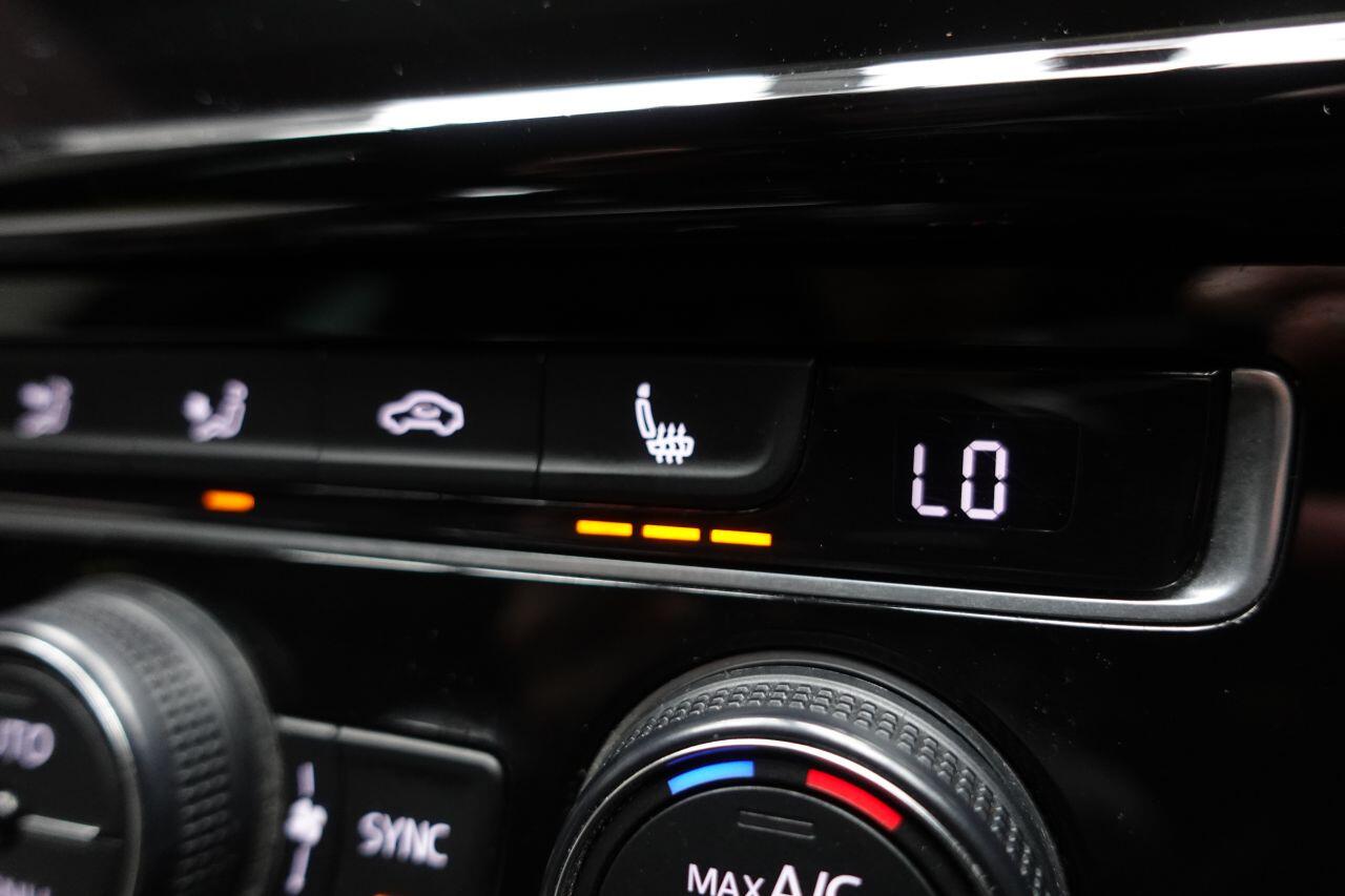 Volkswagen Golf - Image 39