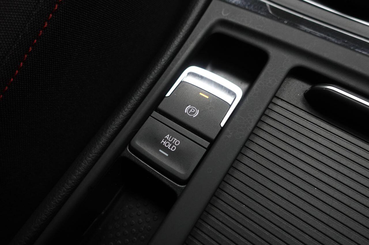 Volkswagen Golf - Image 45