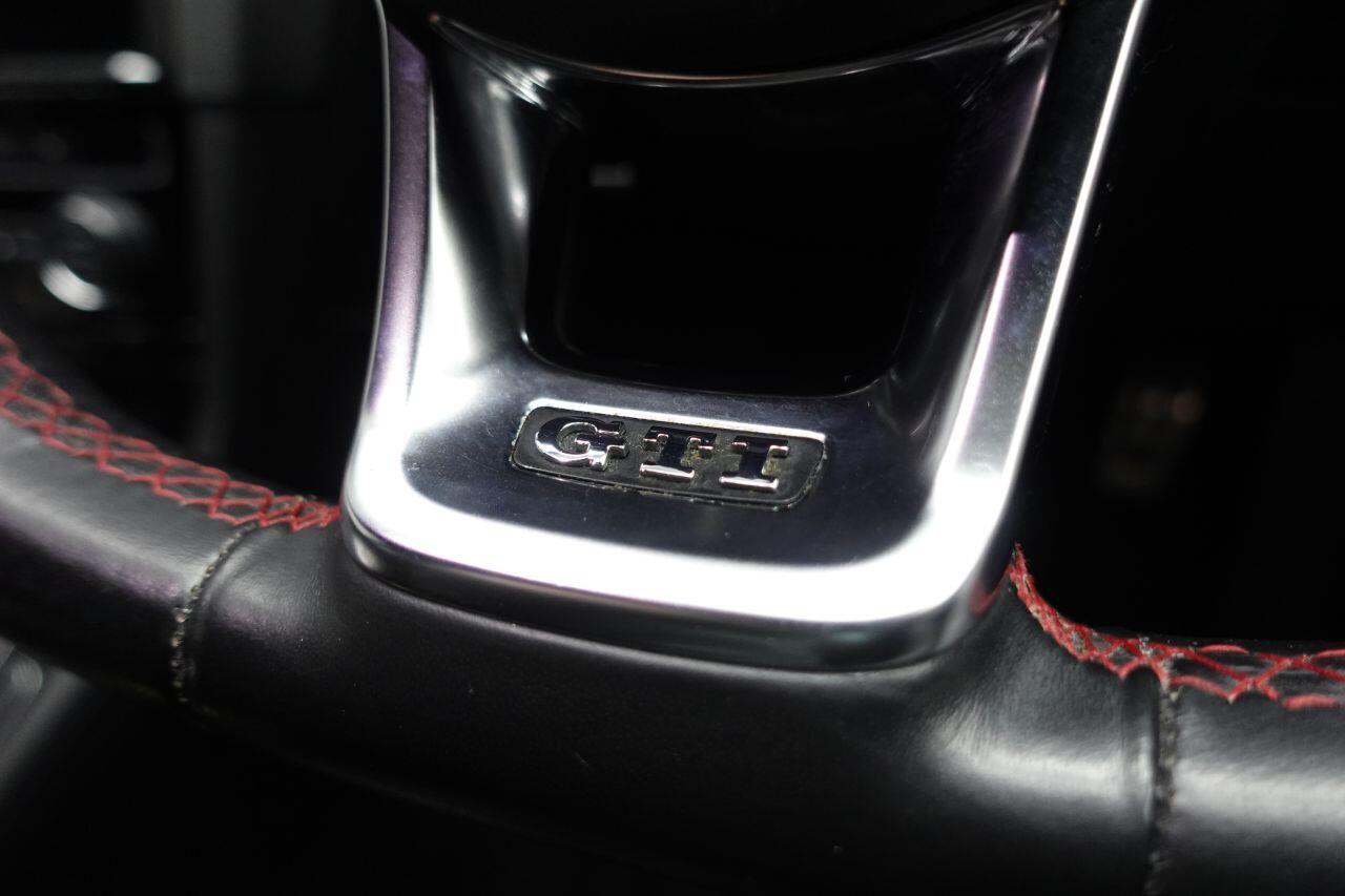 Volkswagen Golf - Image 47