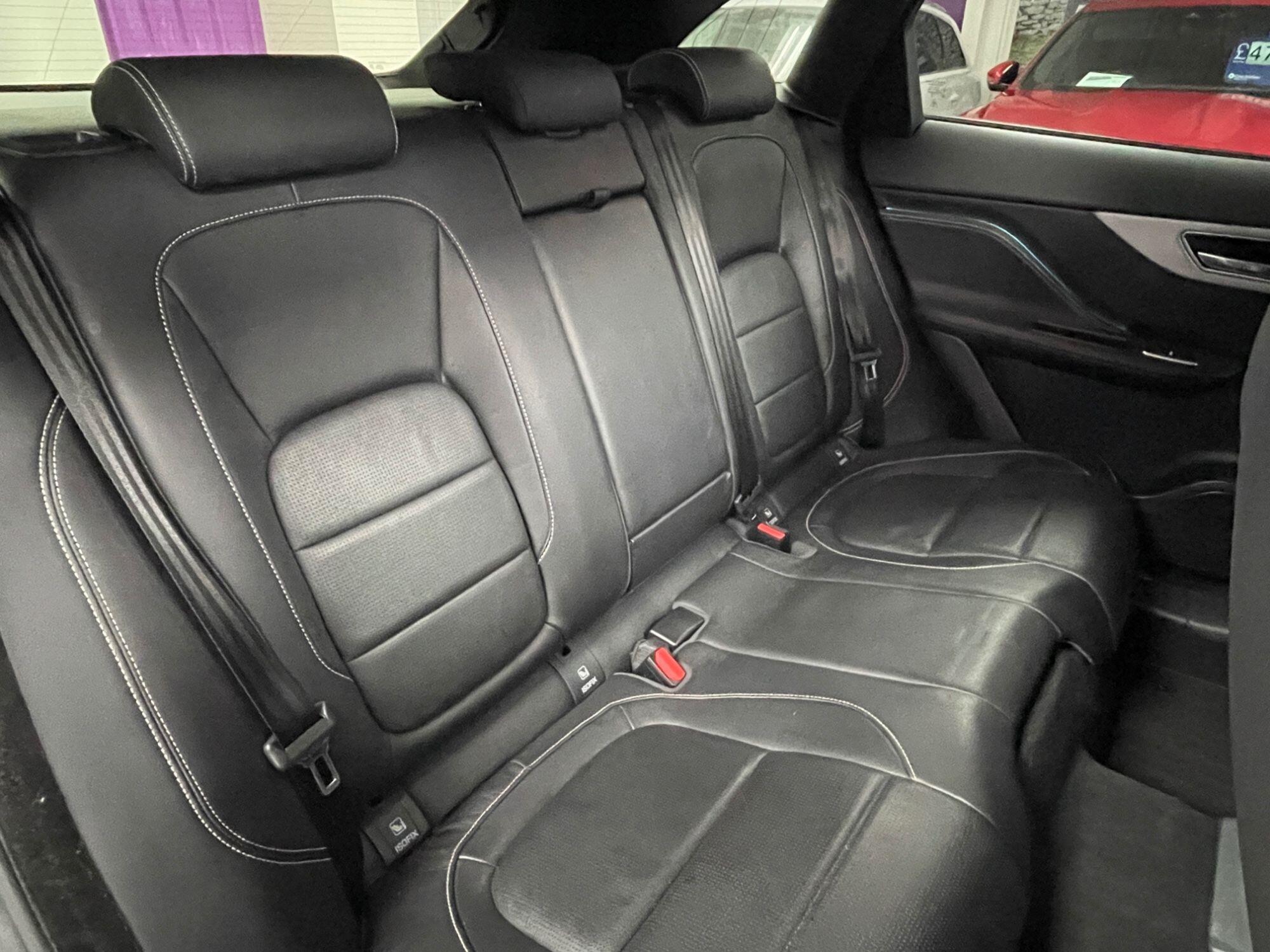 Jaguar F-Pace - Image 27