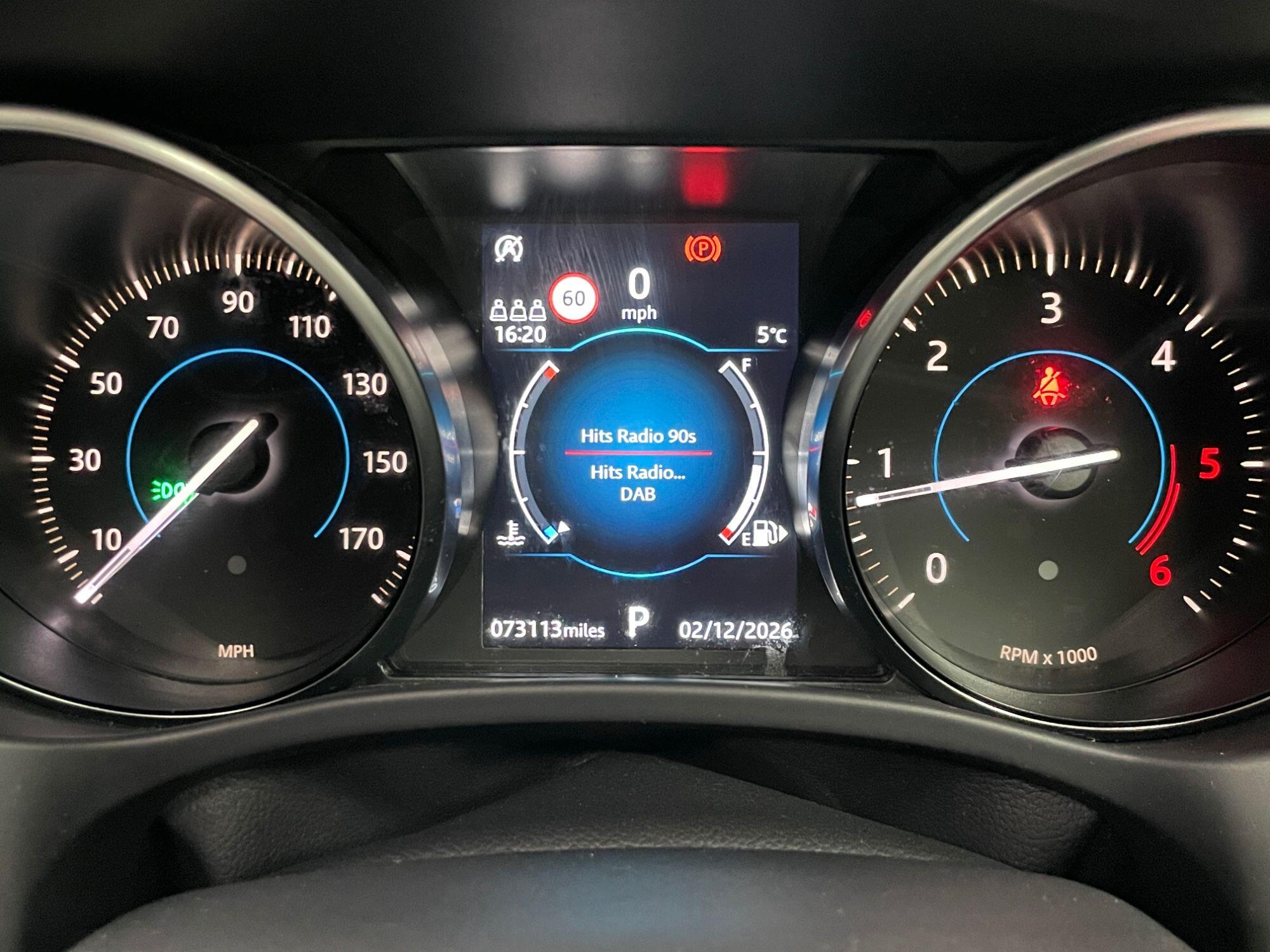 Jaguar F-Pace - Image 38