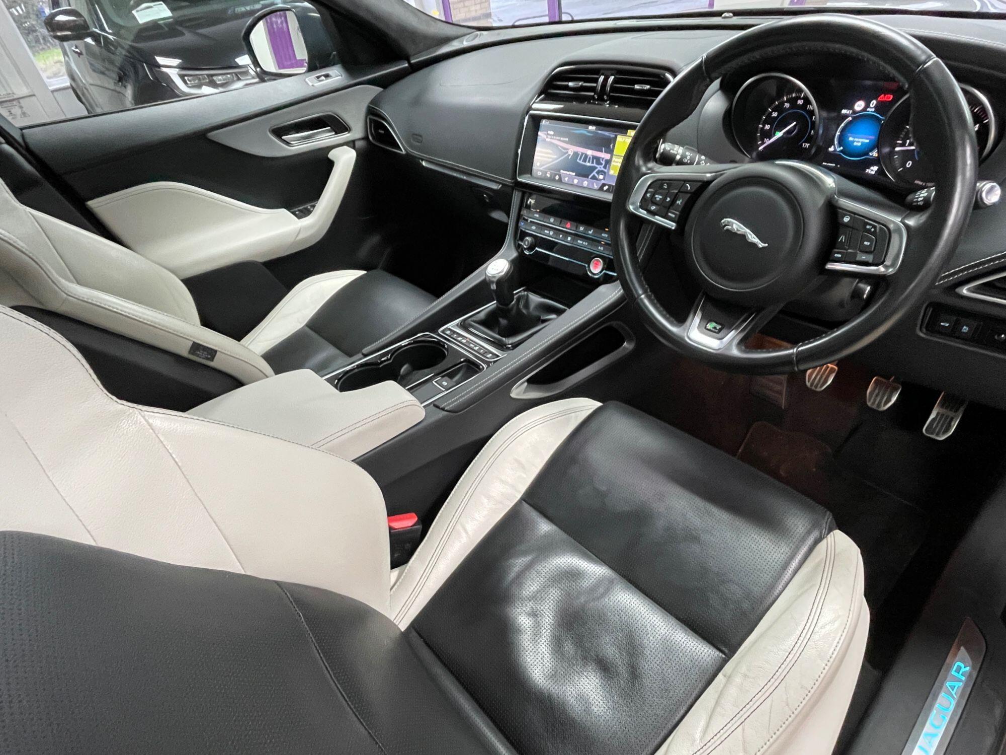 Jaguar F-Pace - Image 25