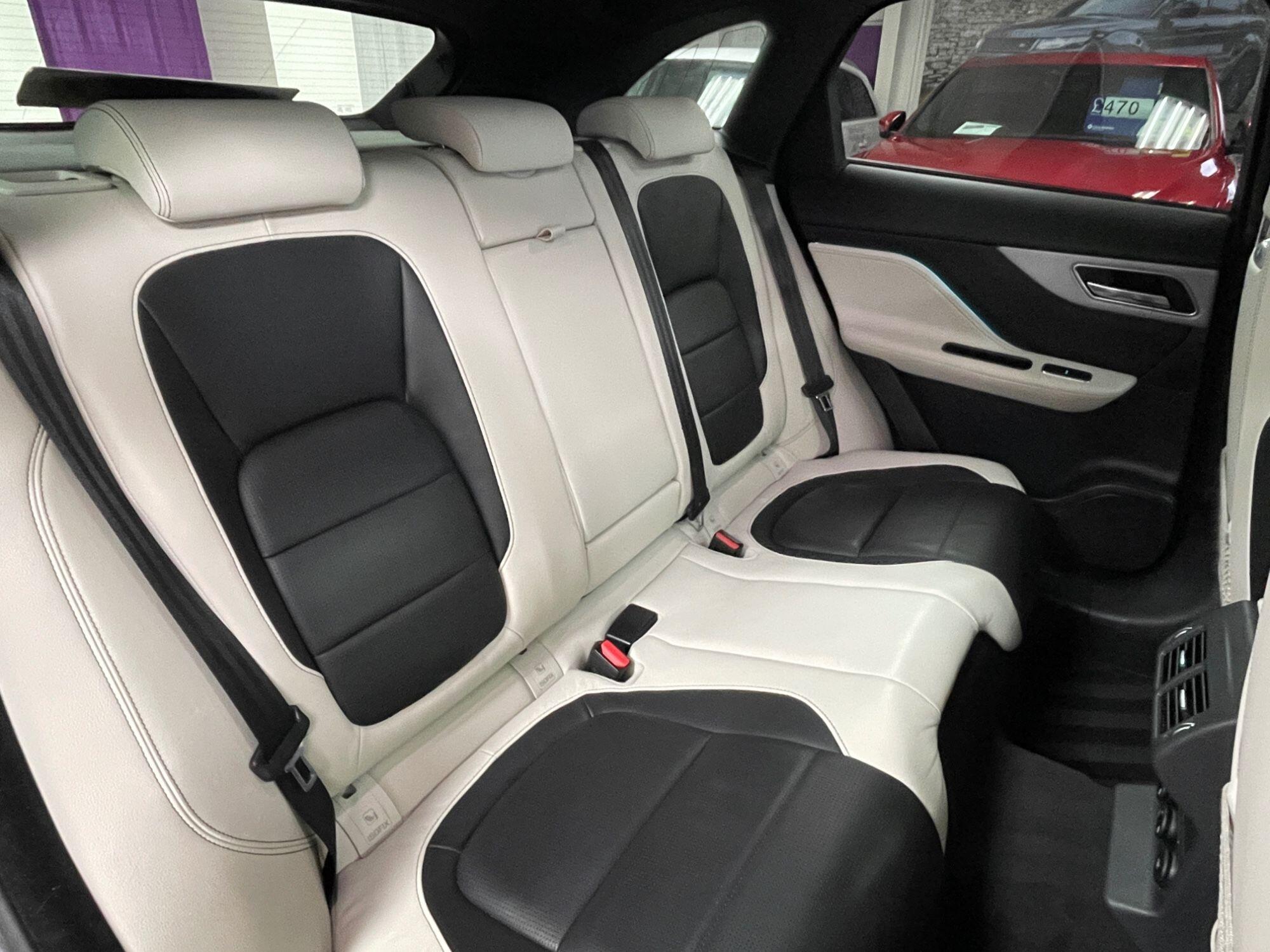 Jaguar F-Pace - Image 30