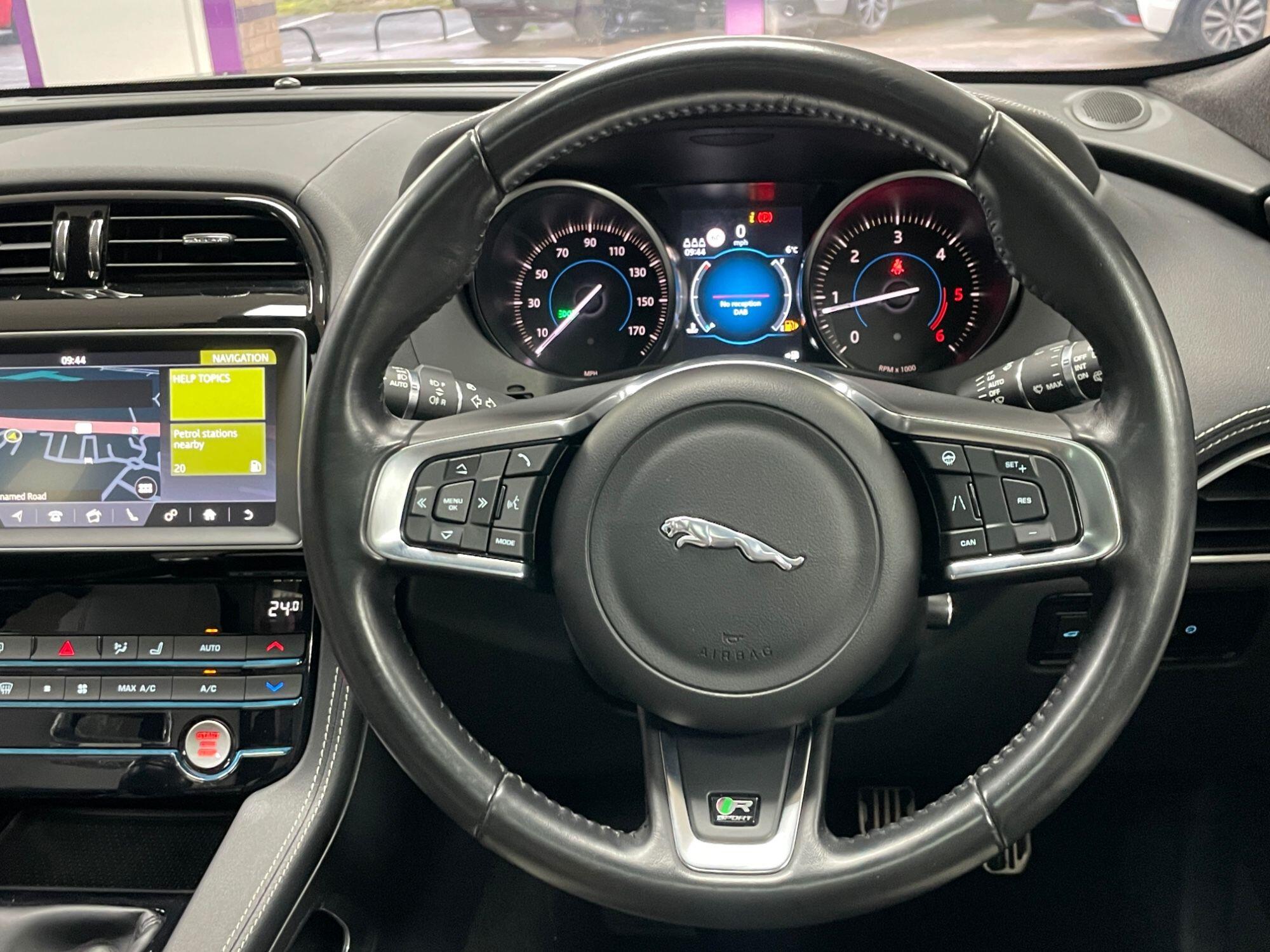 Jaguar F-Pace - Image 40