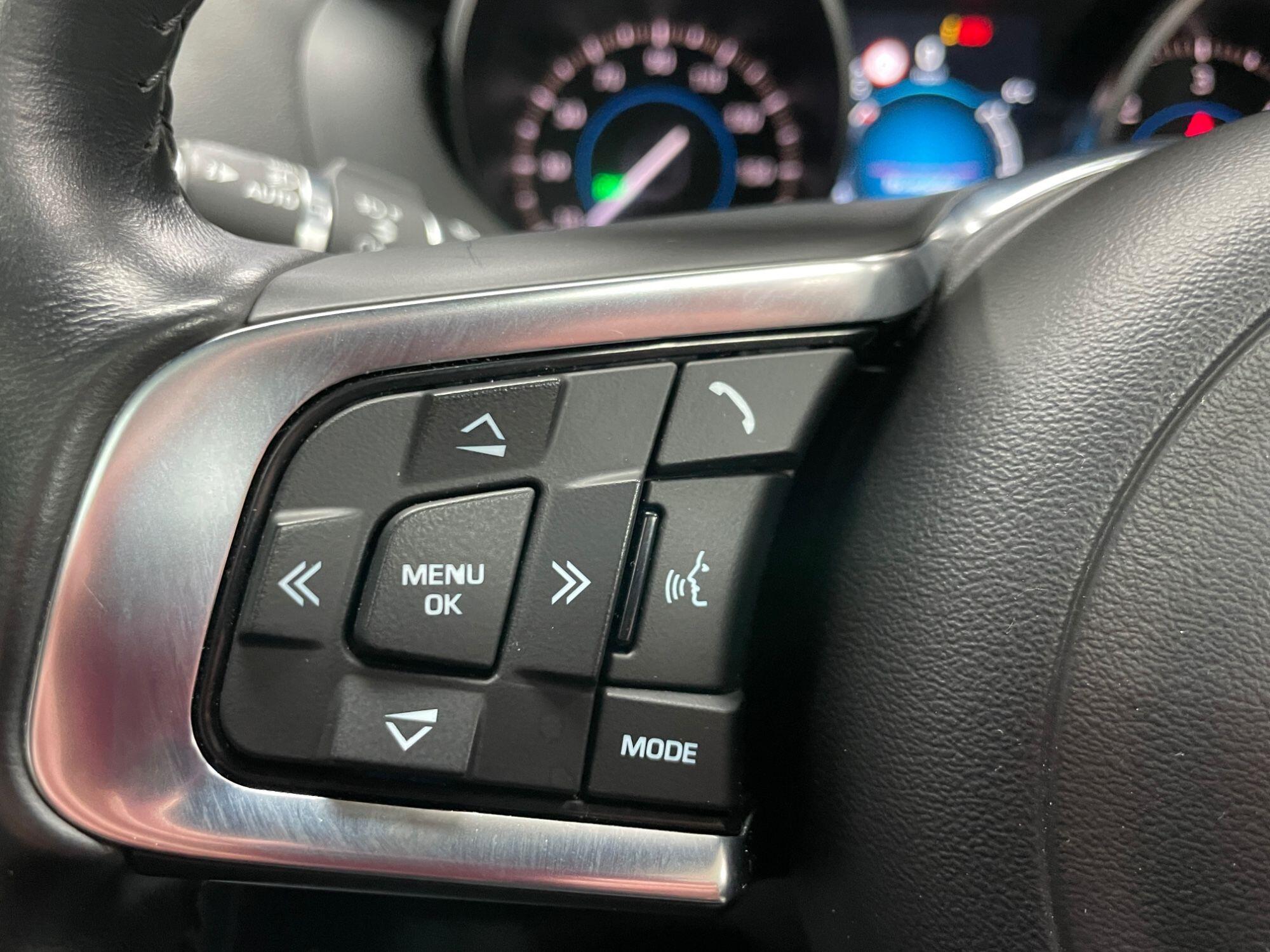 Jaguar F-Pace - Image 41