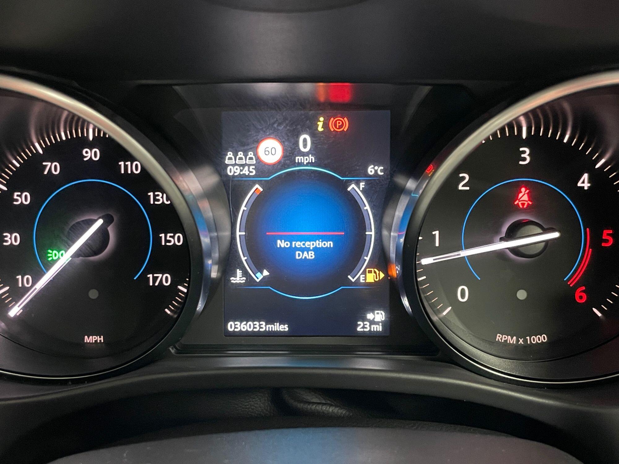 Jaguar F-Pace - Image 43