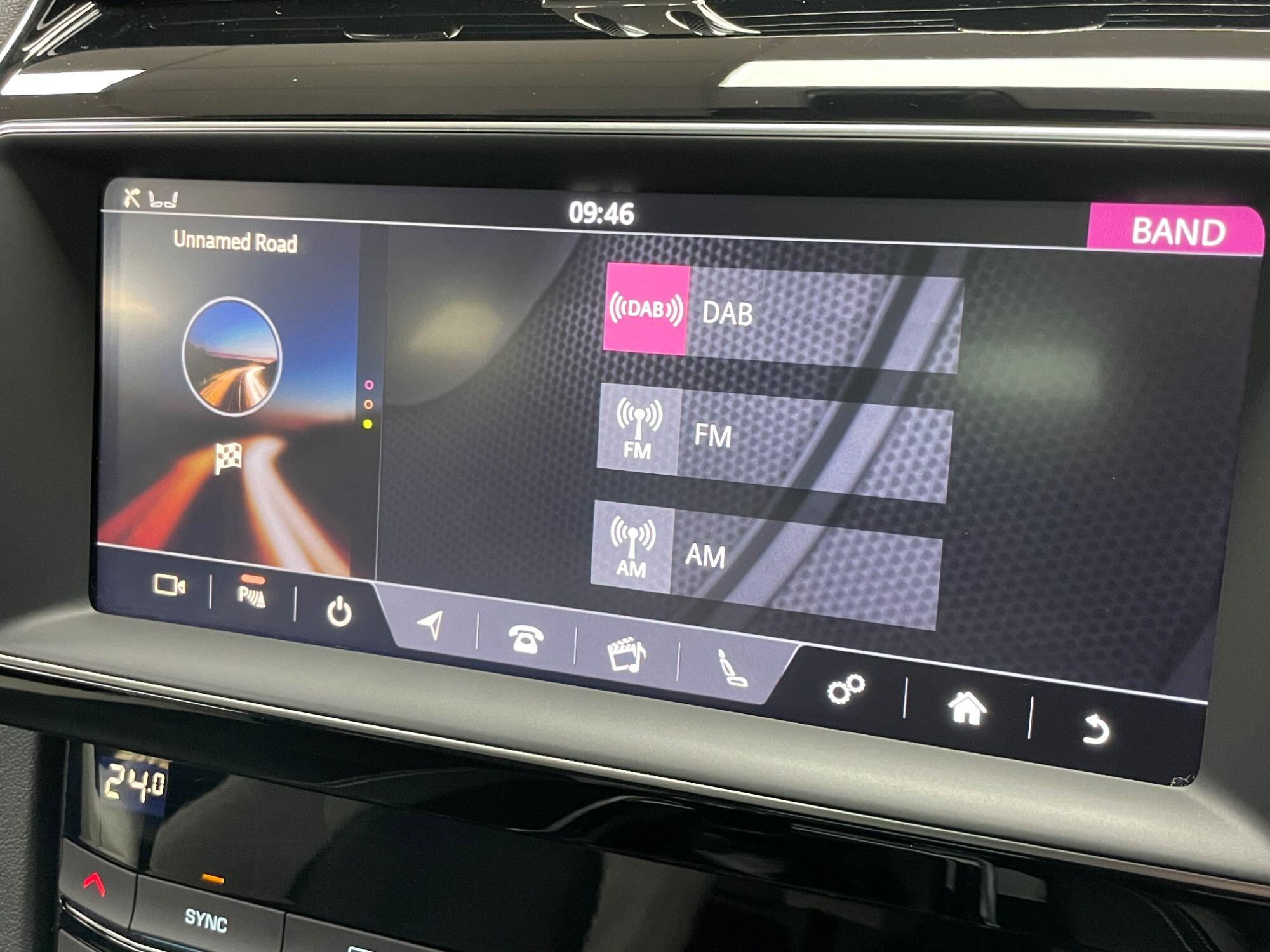 Jaguar F-Pace - Image 47