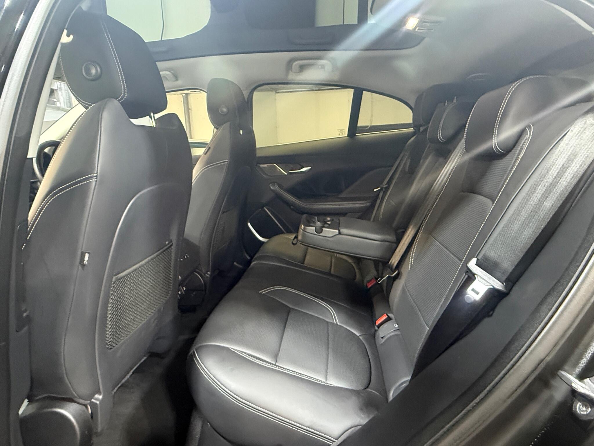 Jaguar I-Pace - Image 12